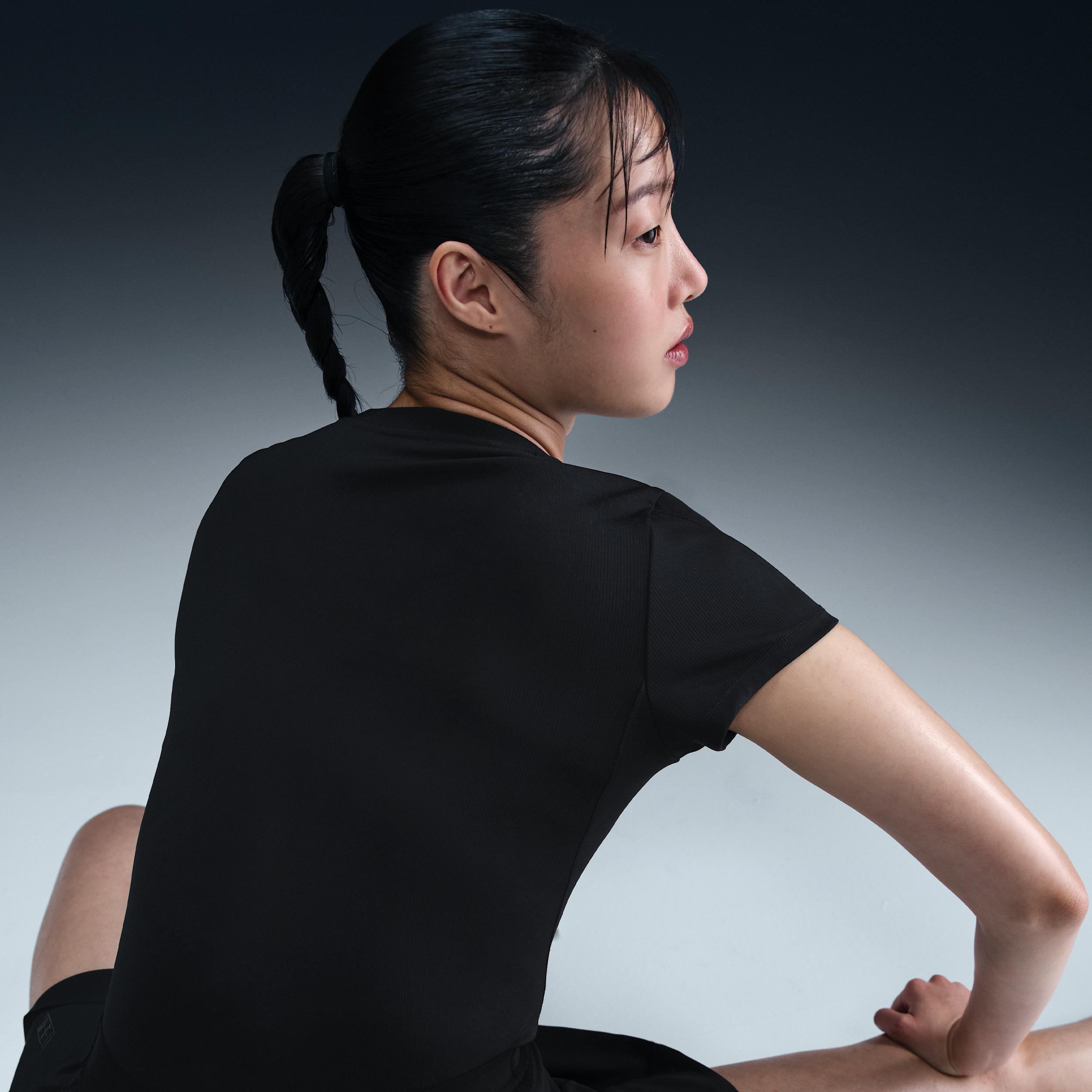 Nike Womens Court Advantage Dri-FIT Short-Sleeve Tennis Top | HQ2994-100 Product Image