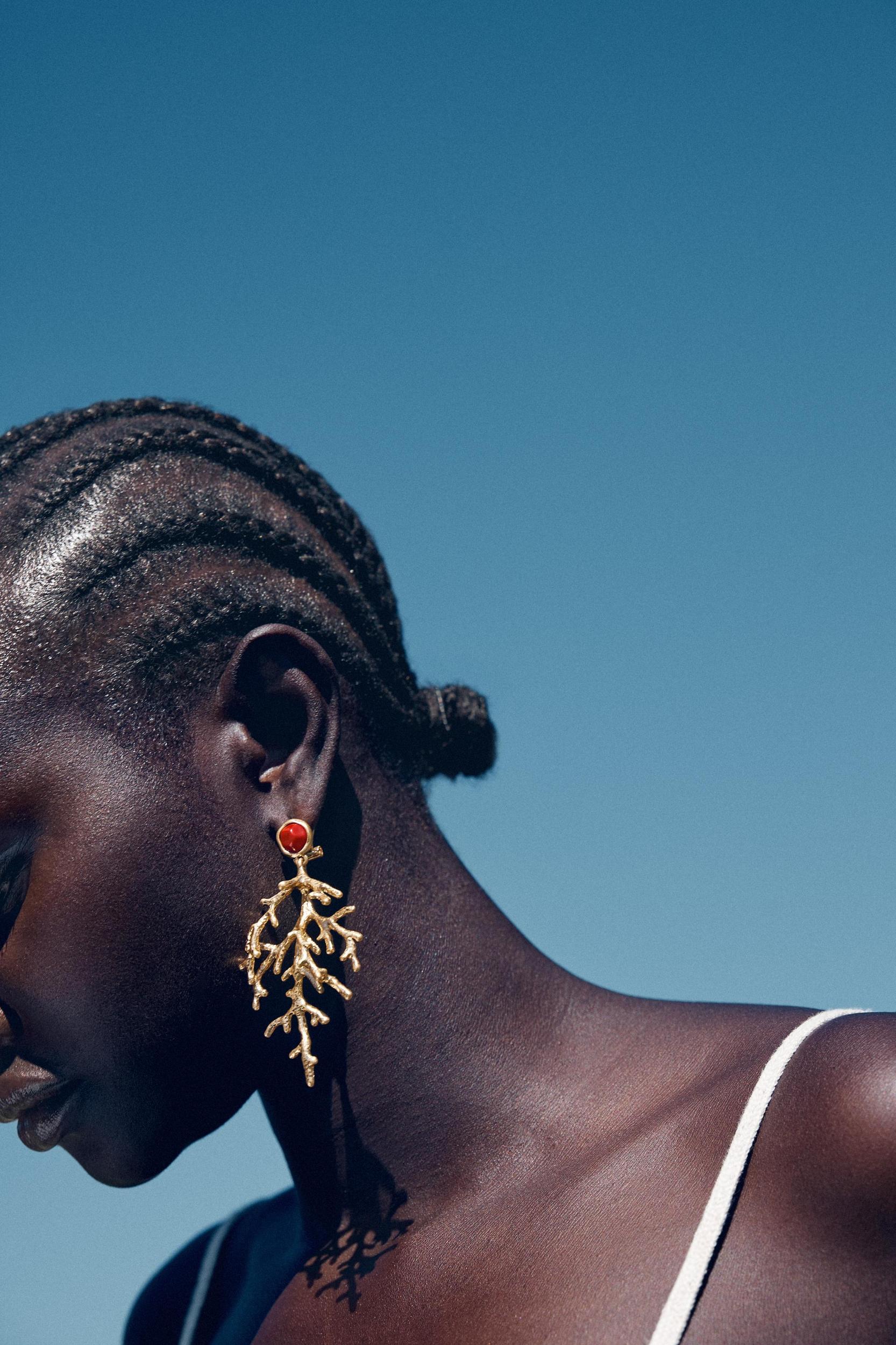 CORAL STONE EARRINGS Product Image