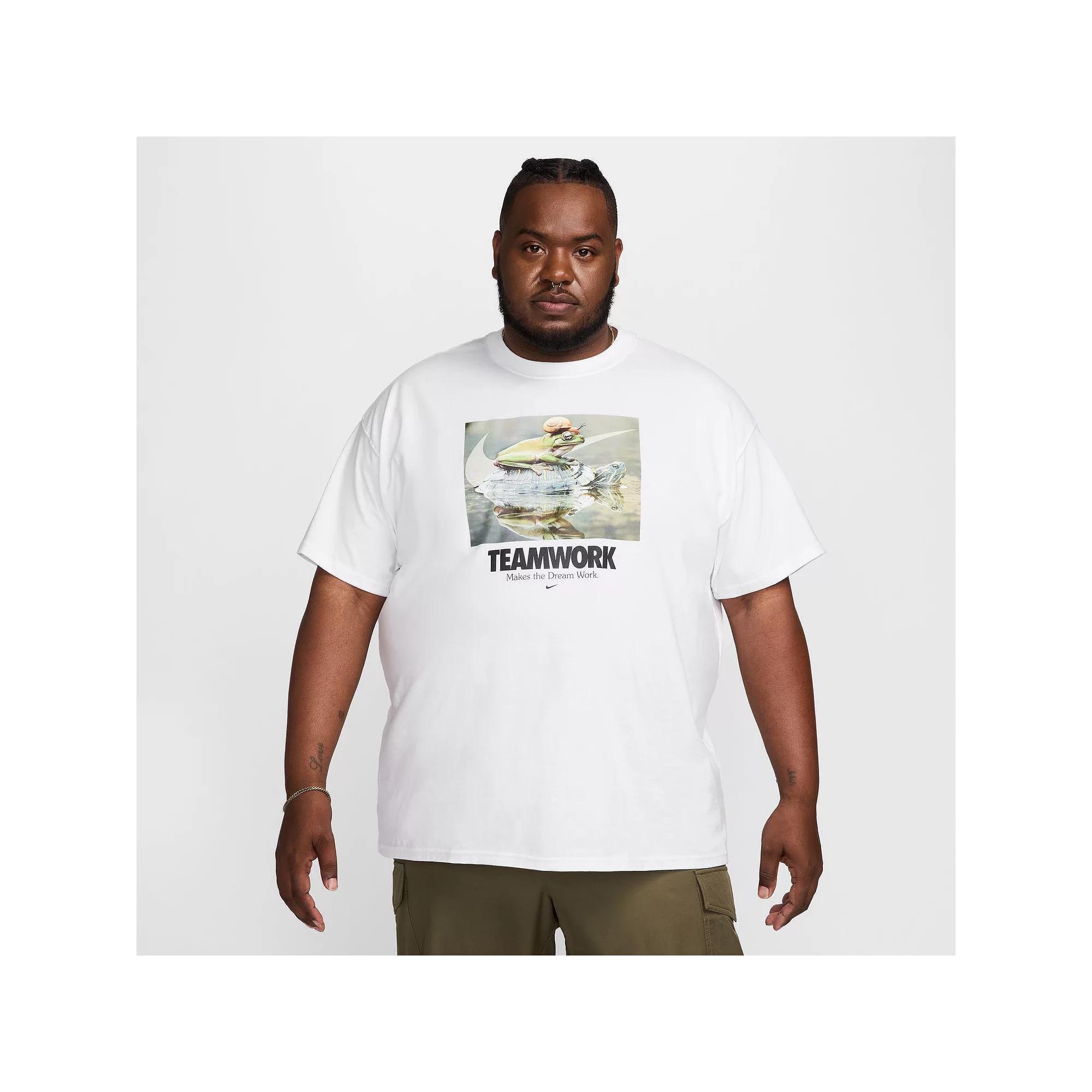 Nike Sportswear Men's Max90 T-Shirt Product Image