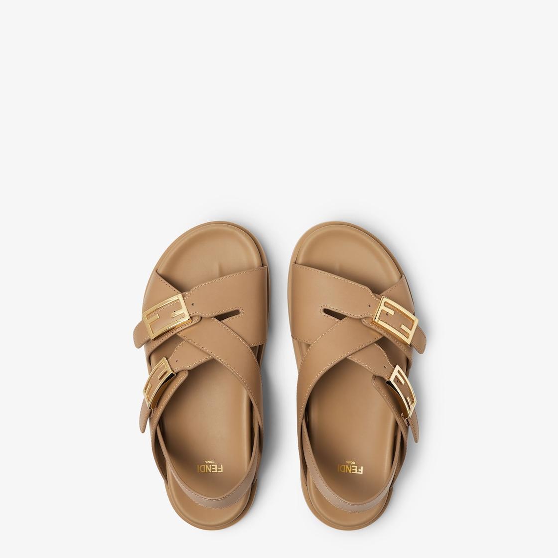 Fendi FeelBeige leather slides Product Image