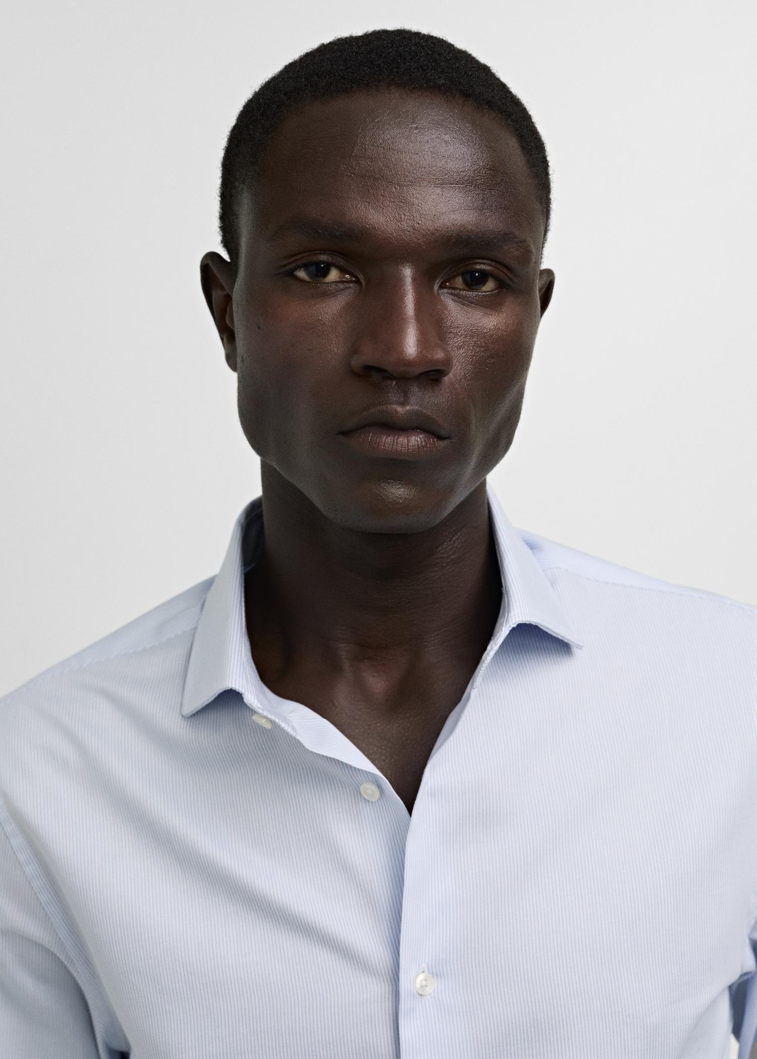 Slim-fit twill pinstripe suit shirt - Men | MANGO USA Product Image