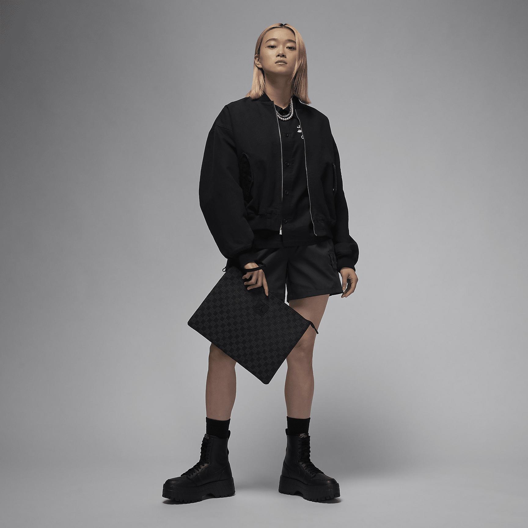 Jordan Monogram Pouch (0.98L) Product Image