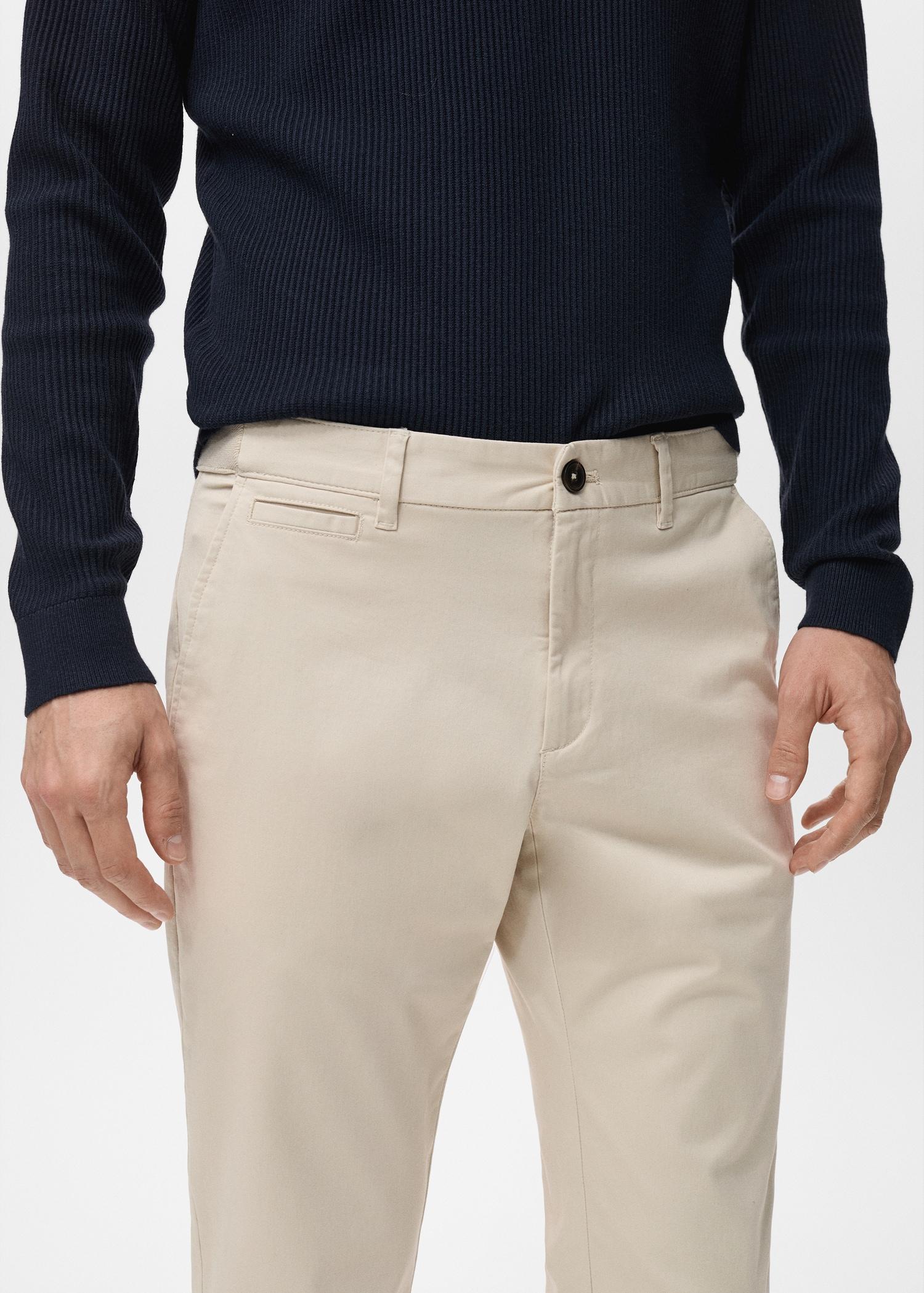 Prato cropped tapered chino pants - Men | MANGO USA Product Image