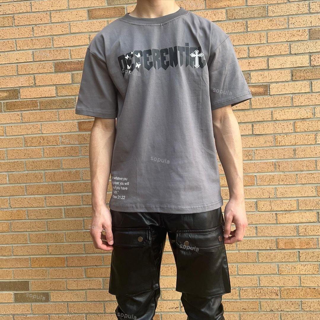 Men's Butterfly Faith Cross Vintage Graphic Cotton T-Shirt Product Image