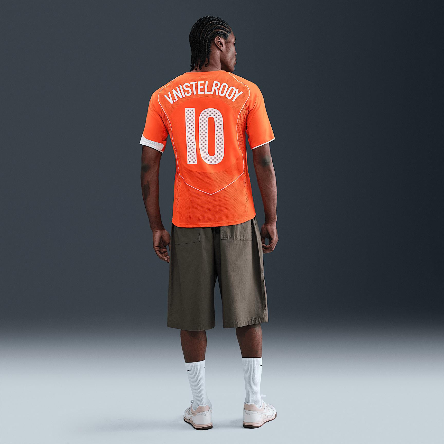 Ruud van Nistelrooy Netherlands 2004 Total 90 Reissue Nike Mens Soccer Replica Jersey | IF2942-819 Product Image