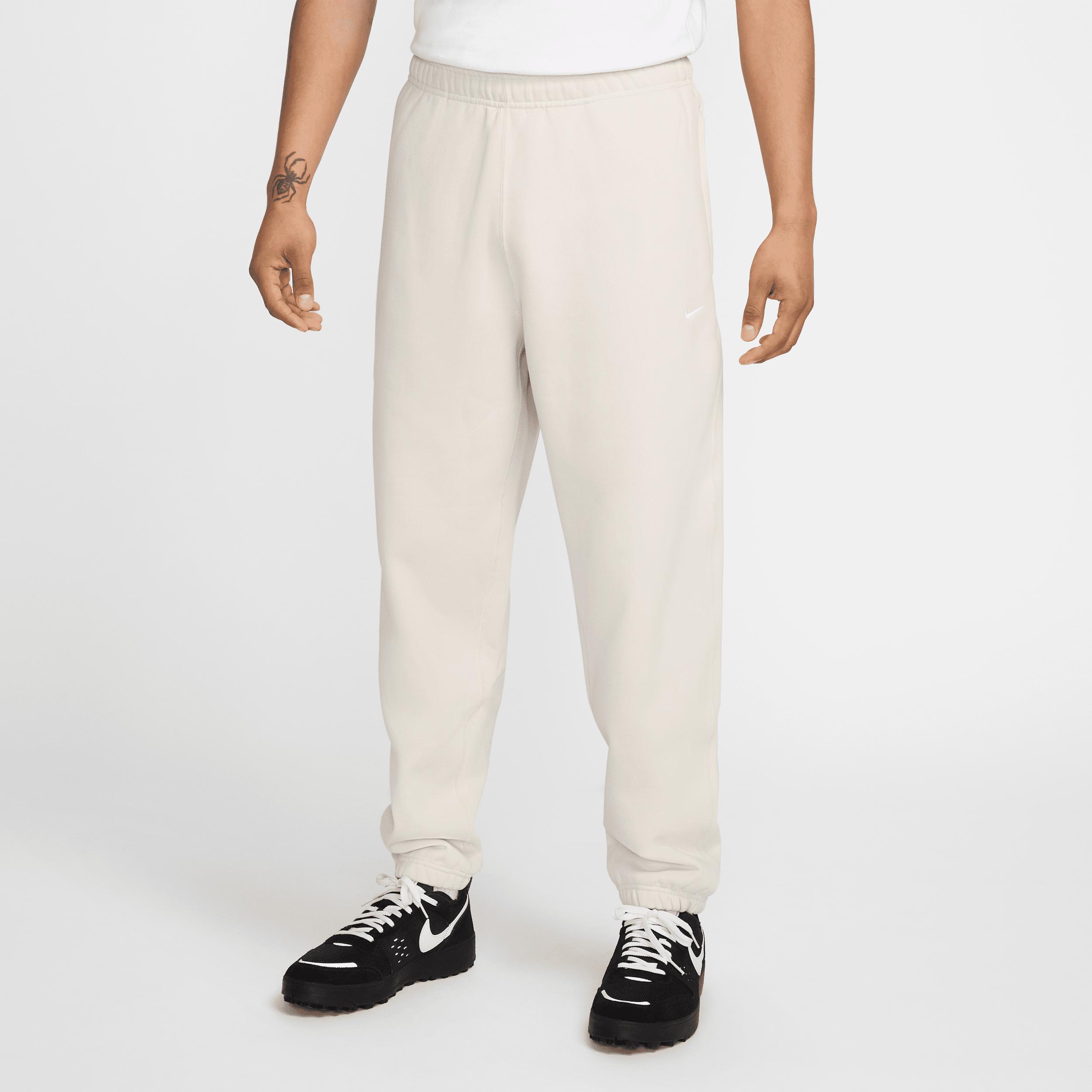 Nike Men's Solo Swoosh Fleece Pants Product Image