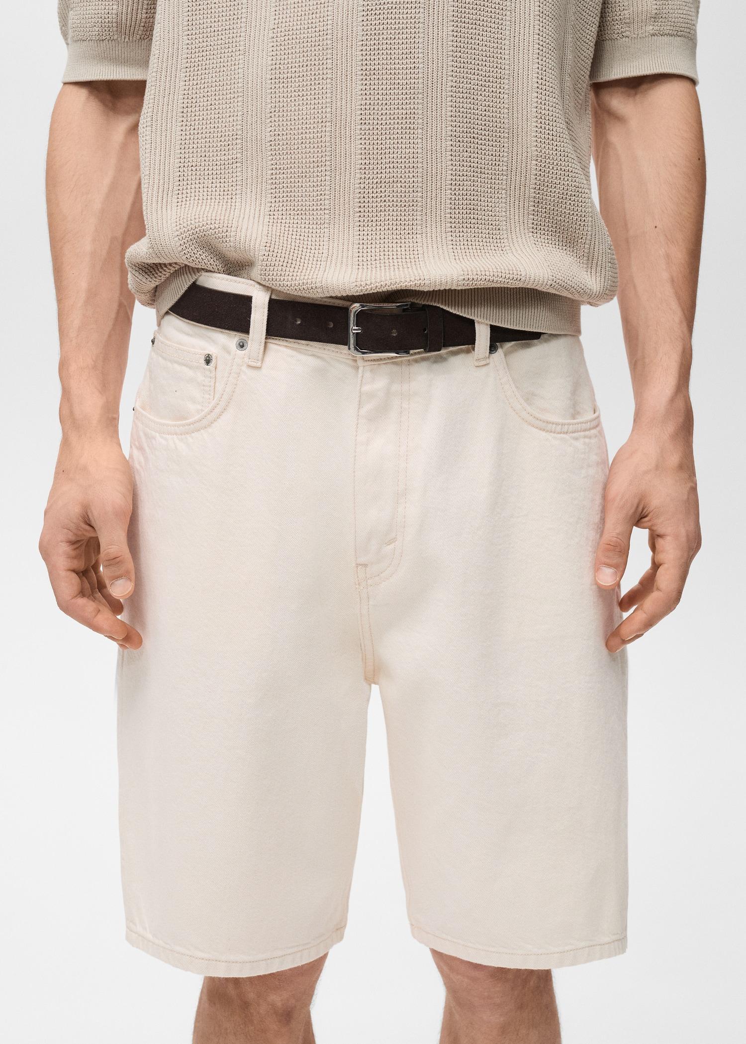 Denim relaxed-fit bermuda shorts - Men | MANGO USA Product Image