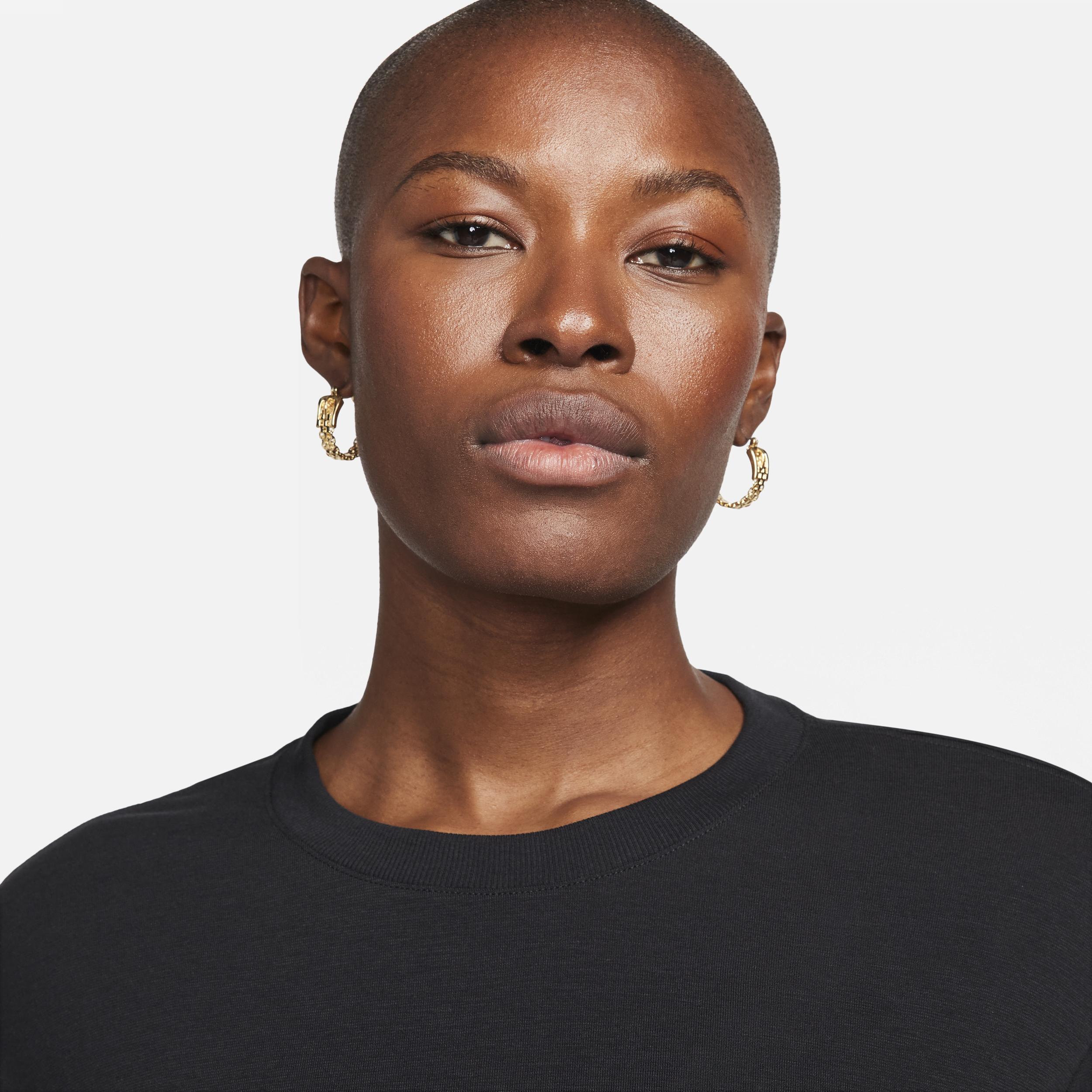 Nike Womens One Relaxed Dri-FIT Short-Sleeve Top | FN2814-010 Product Image