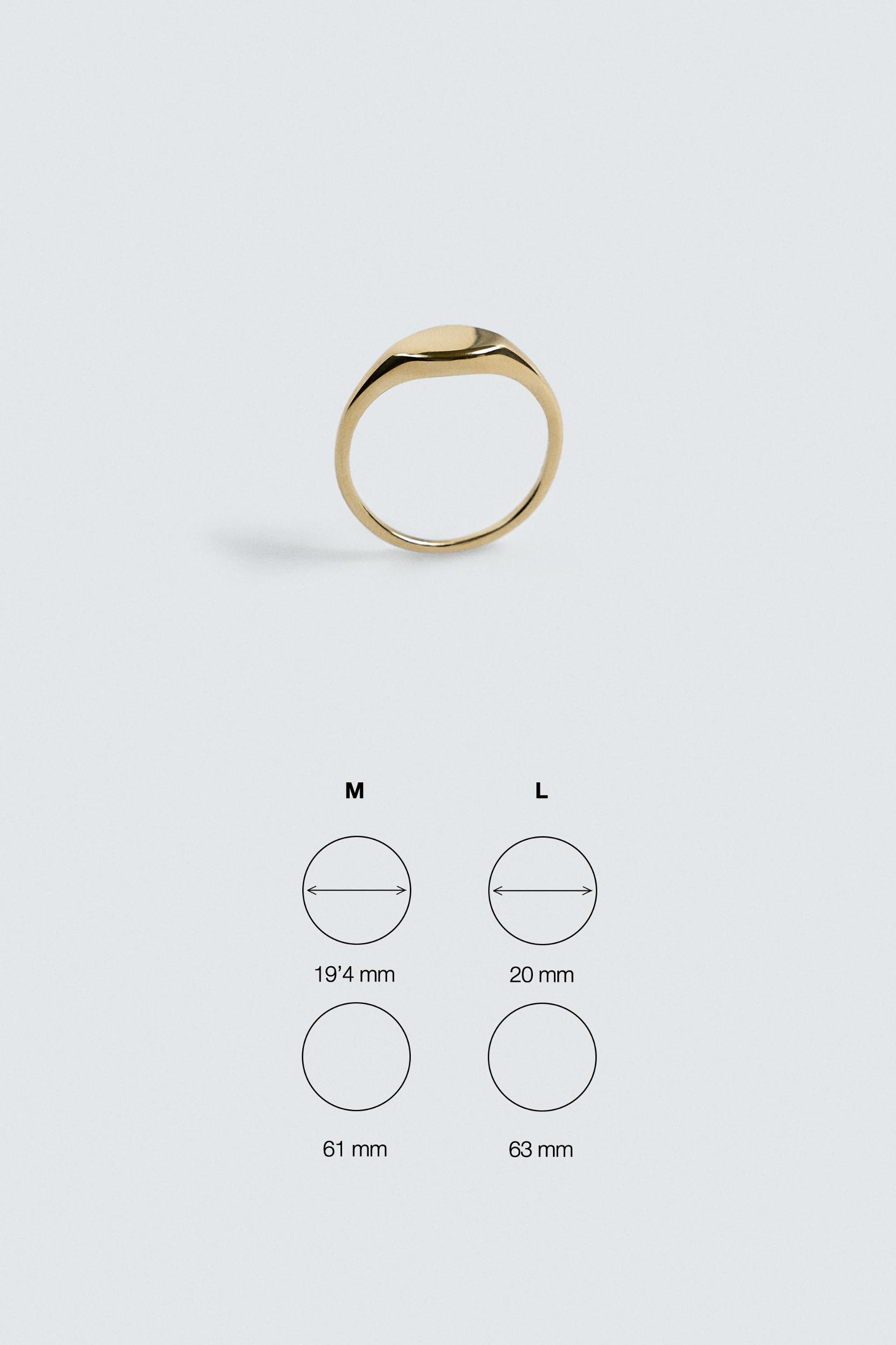 SIGNET RING Product Image