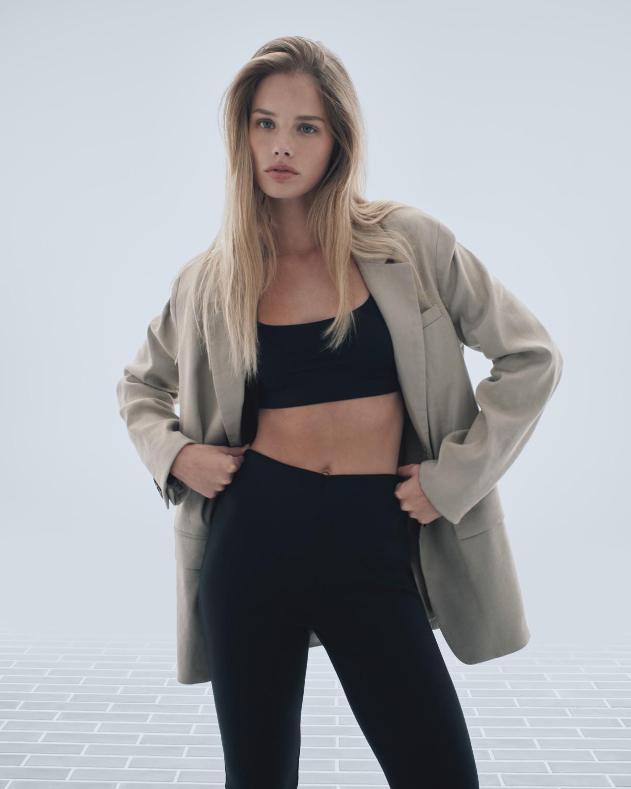 Womens Oversized Blazer in Stretch Linen by Everlane Size 0 Product Image