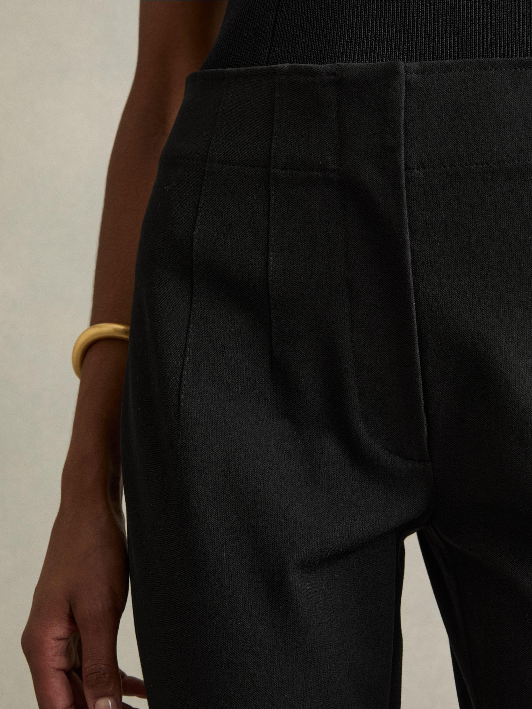 Skinny Fit Trousers in Black Product Image