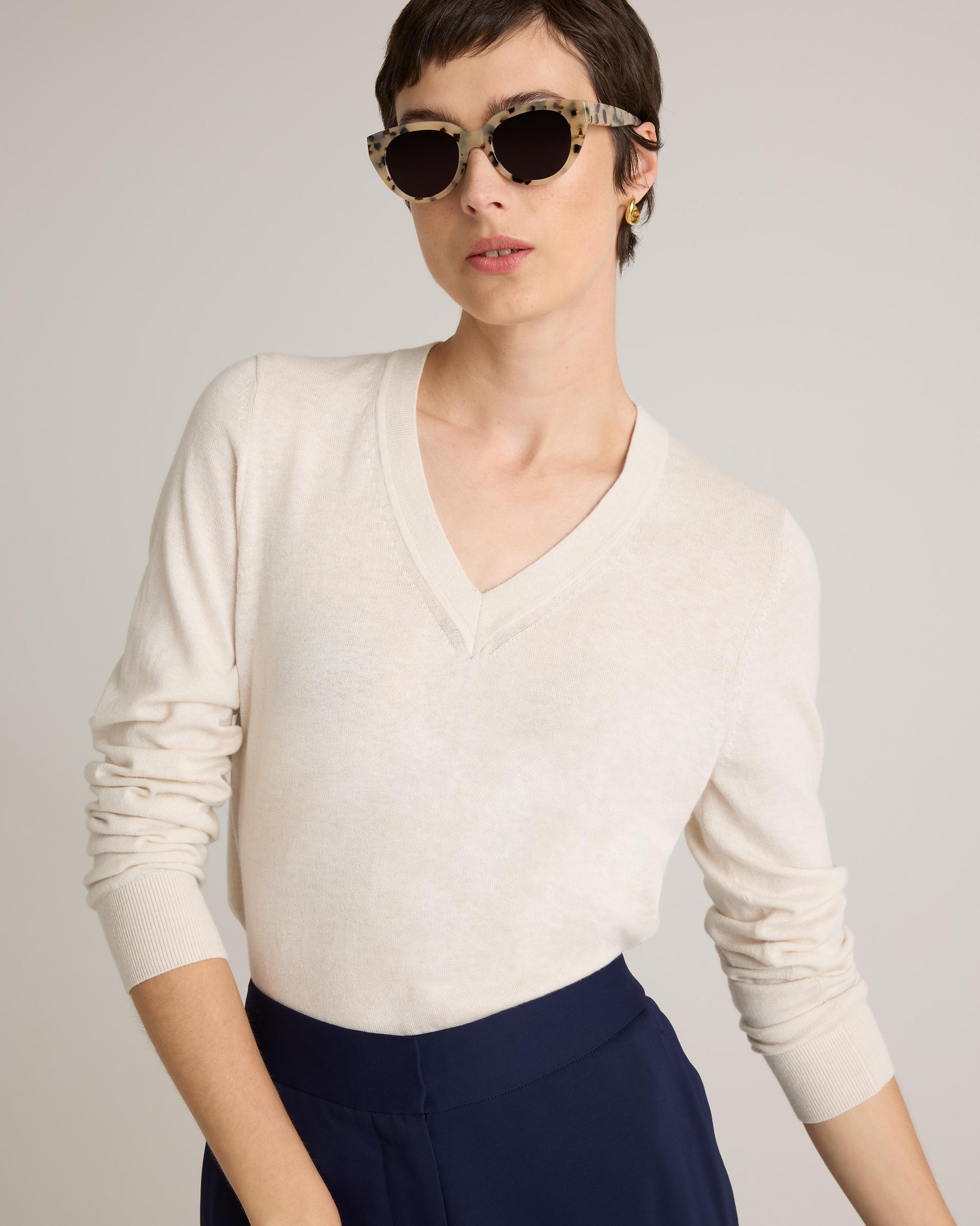 Quince | Women's Lightweight Cotton Cashmere V-Neck Sweater Organic Cotton Product Image