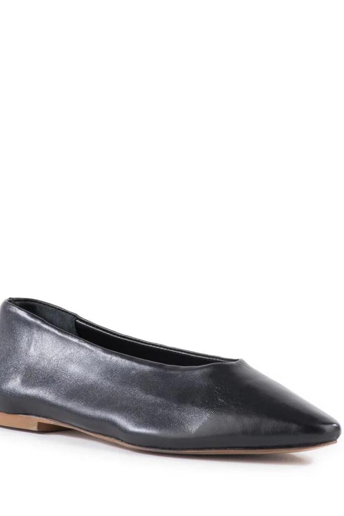 American Dreams Flat Product Image