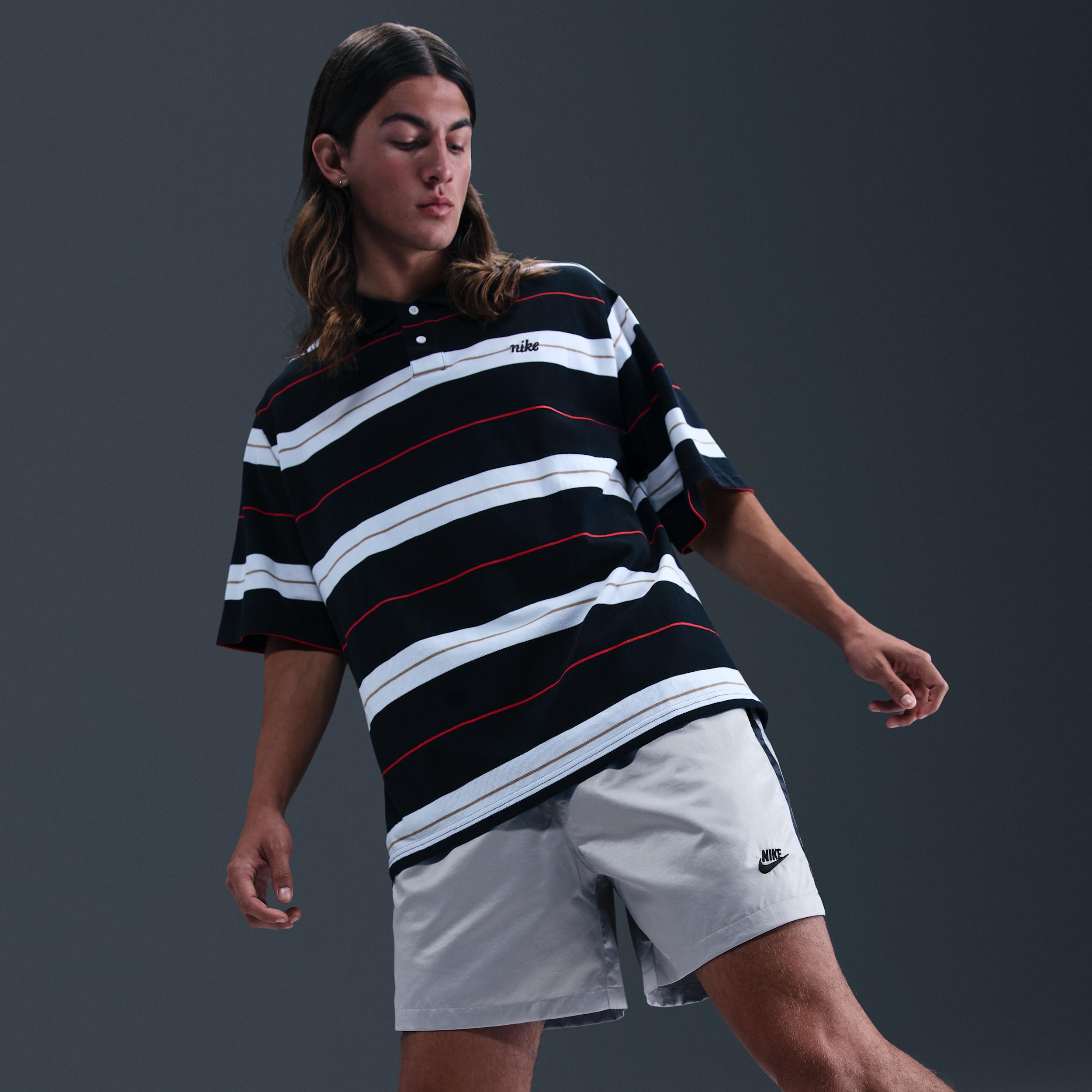 Mens Nike Sportswear Club Flow Football Shorts | HJ1952-077 Product Image