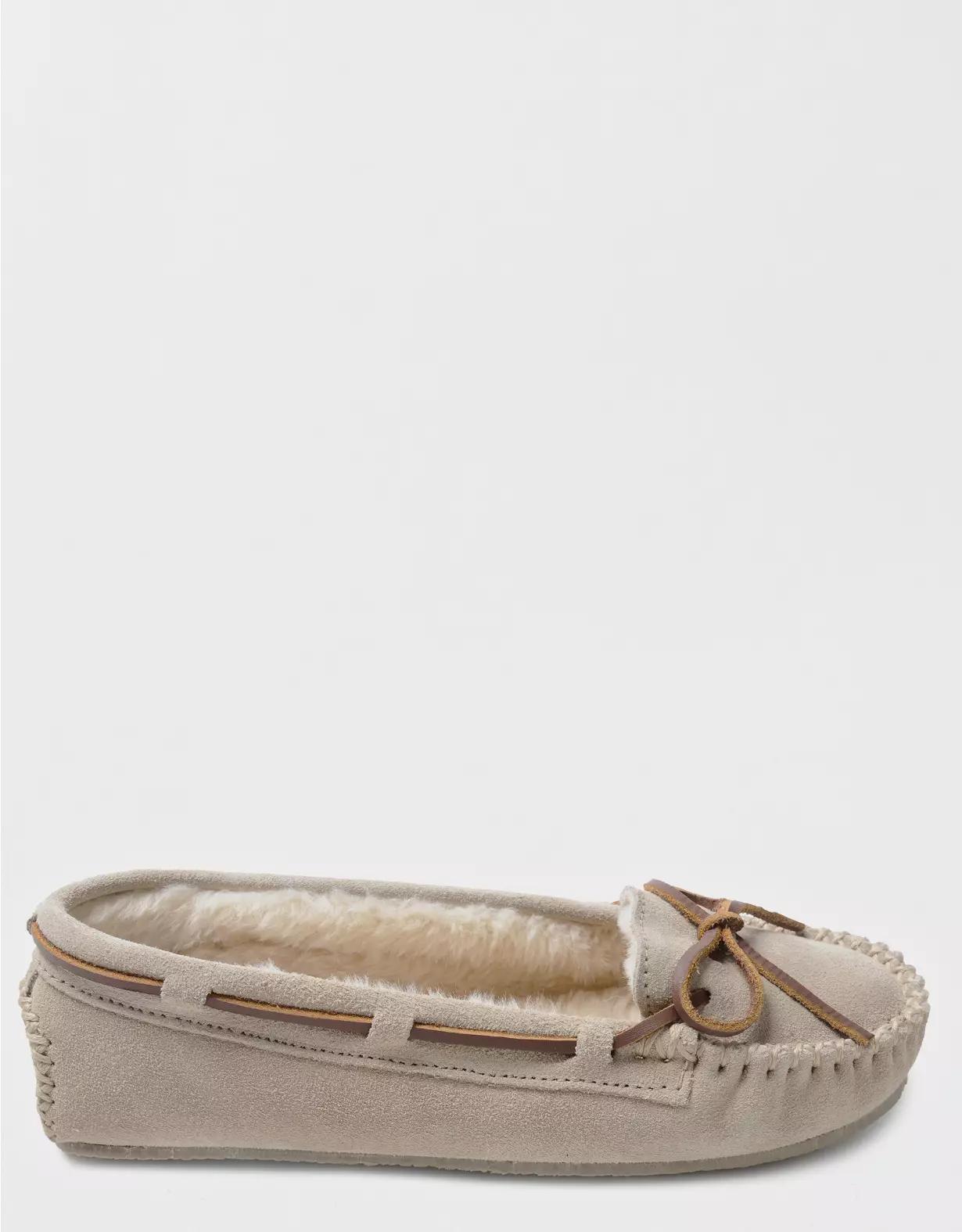 Minnetonka Women's Cally Moccasin Product Image
