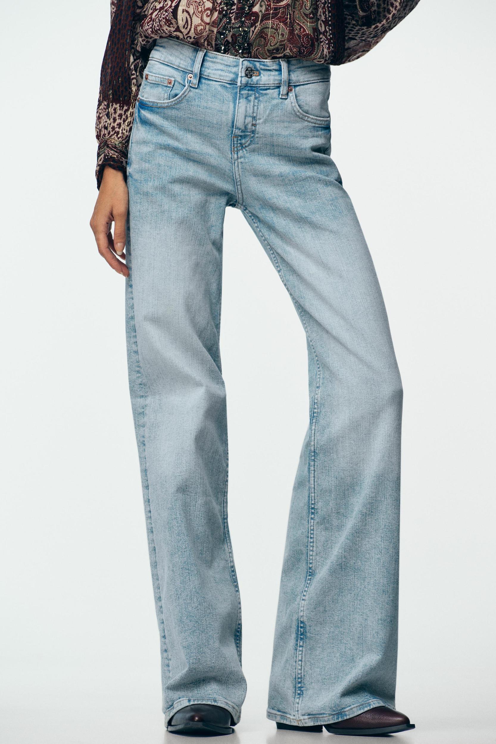 Z1975 LOW RISE FLARE FIT JEANS Product Image