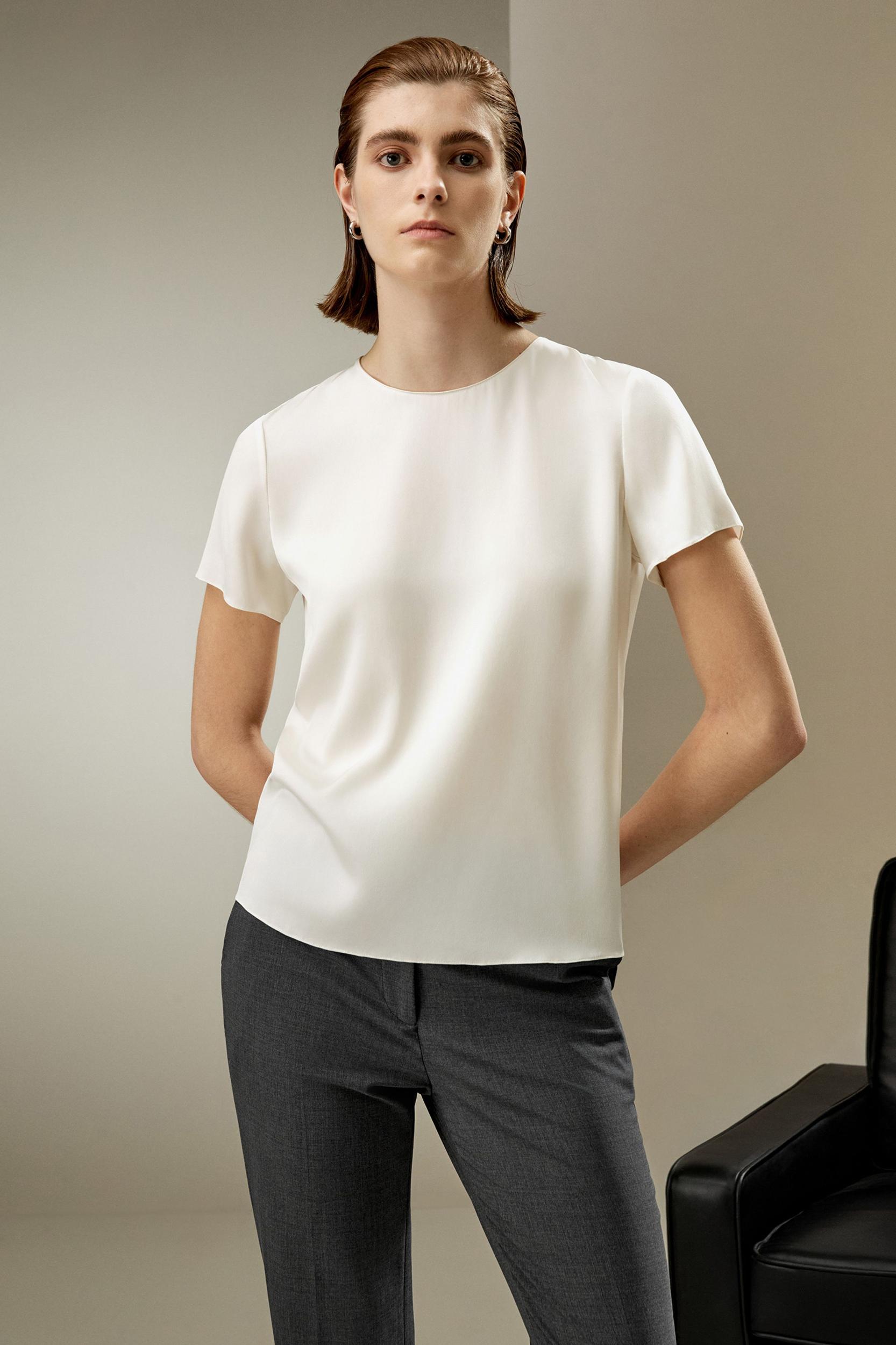 Basic Silk T-shirt Product Image