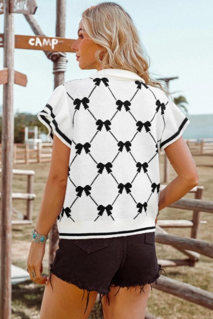 Bow Print Zipped Collar Sweater Product Image