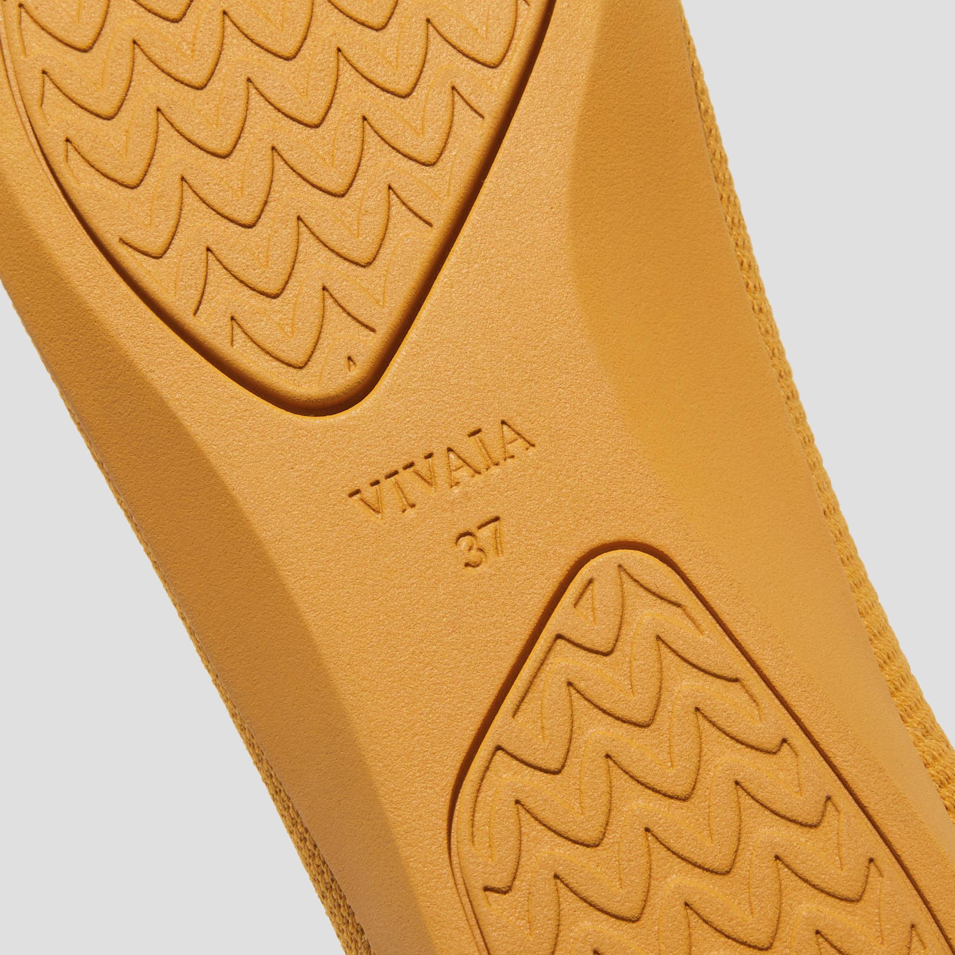 Lightweight Pointed-Ballet Flats (Aria Walker) Product Image