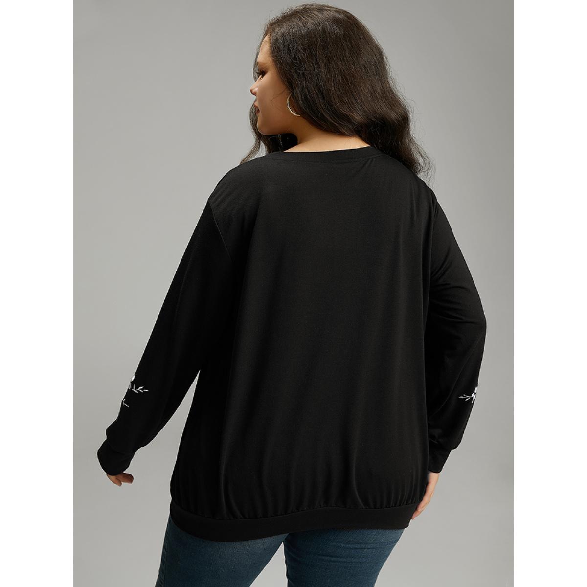 Plus Size Plain Rivets Detail Open Front Asymmetrical Hem Kimono Women Black Work From Home Texture Work Kimonos BloomChic 12/L Product Image