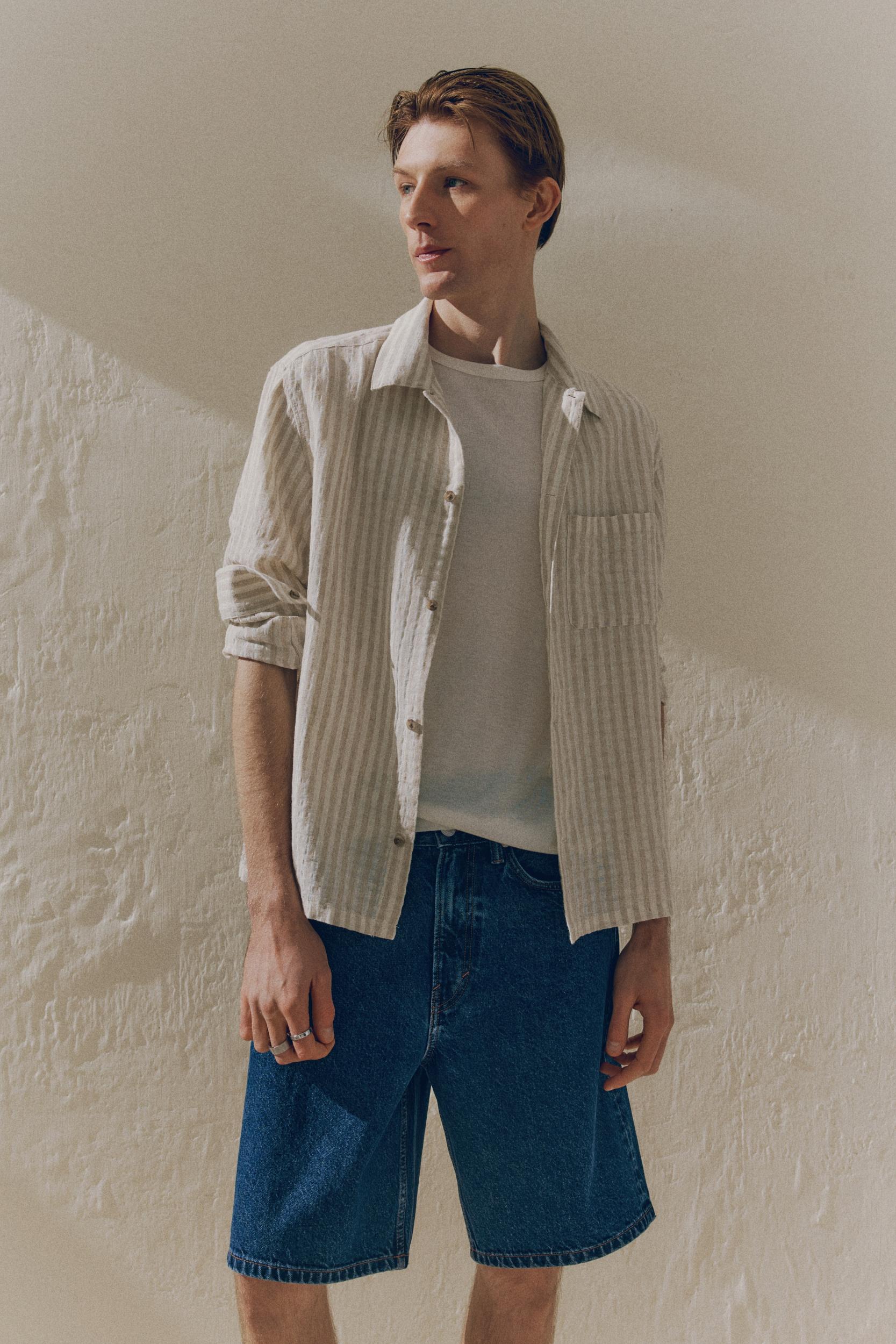 Relaxed Denim Shorts Product Image