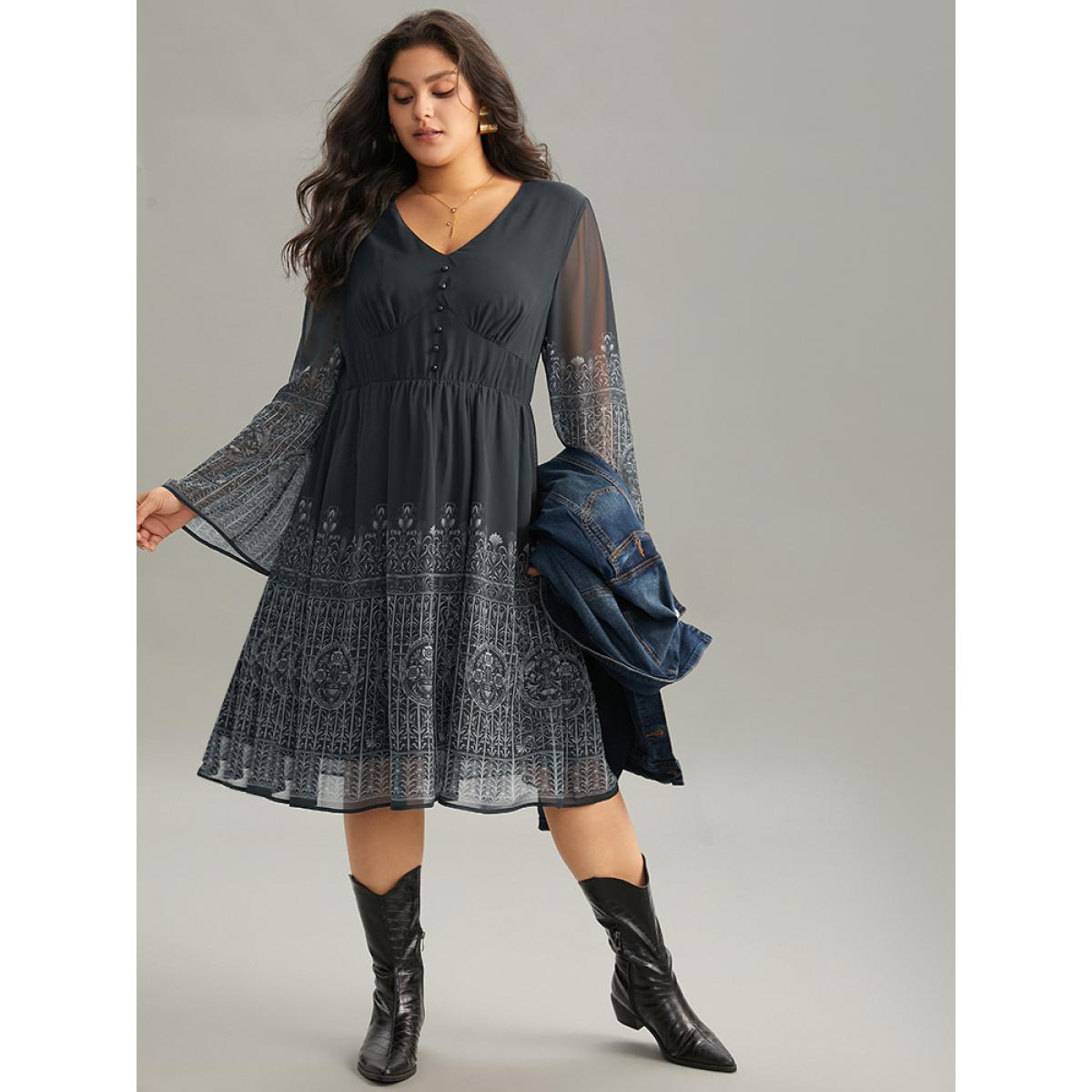 Plus Size Boho Print Button Detail Bell Sleeve Dress BlackFlower Women Office Printed V-neck Long Sleeve Curvy Midi Dress BloomChic 28/5X Product Image