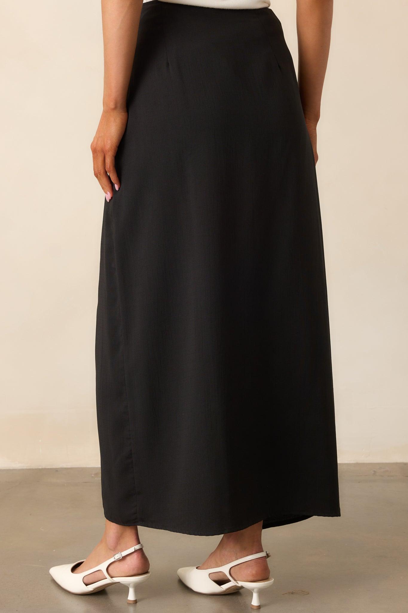 Nocturne Niche Black Midi Skirt Product Image