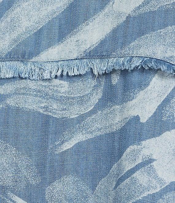 Tru Luxe Jeans Chambray Point Collar Elbow Sleeve Button Front Shirt Product Image