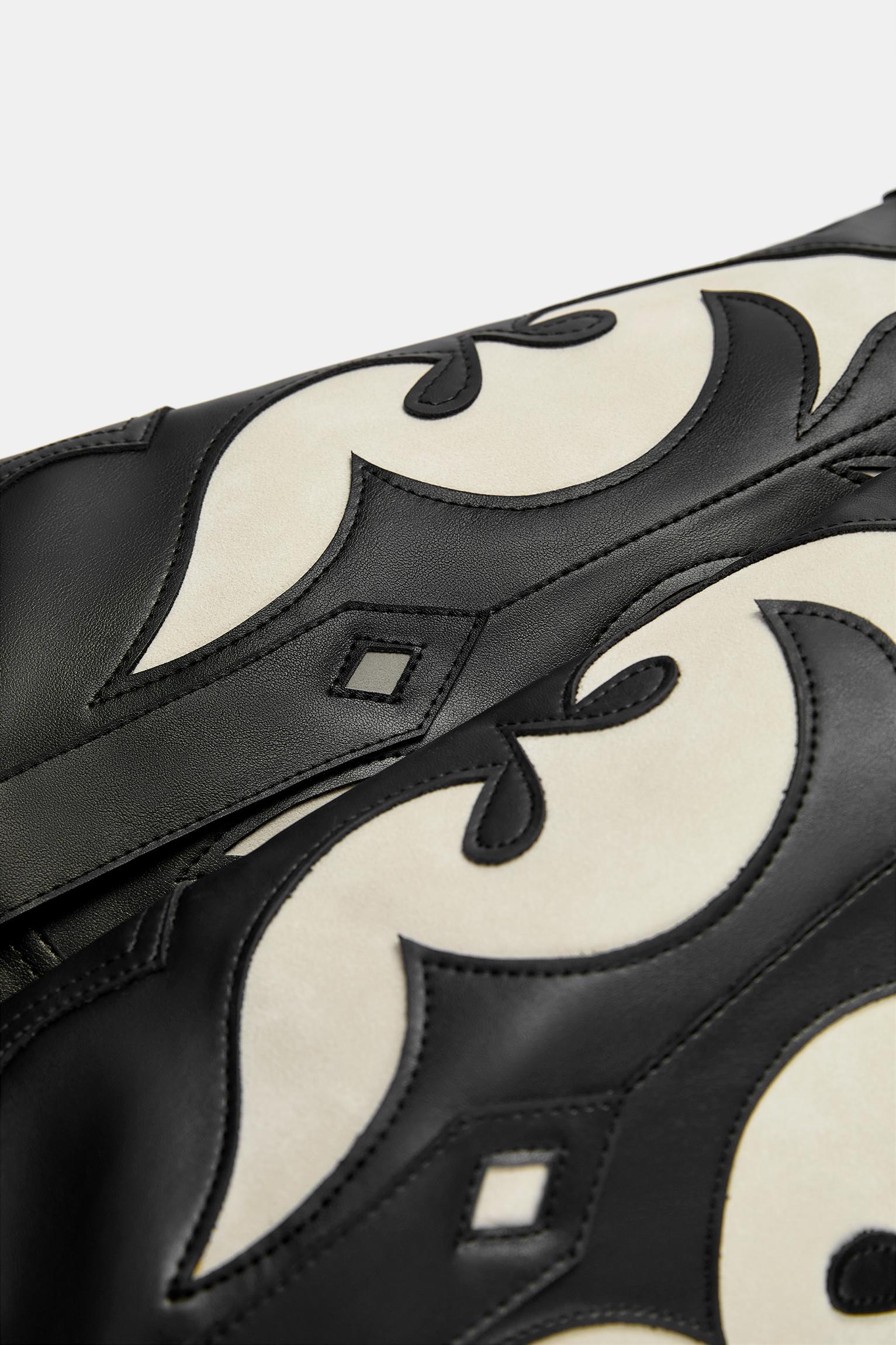 Contrast cowboy boots Product Image