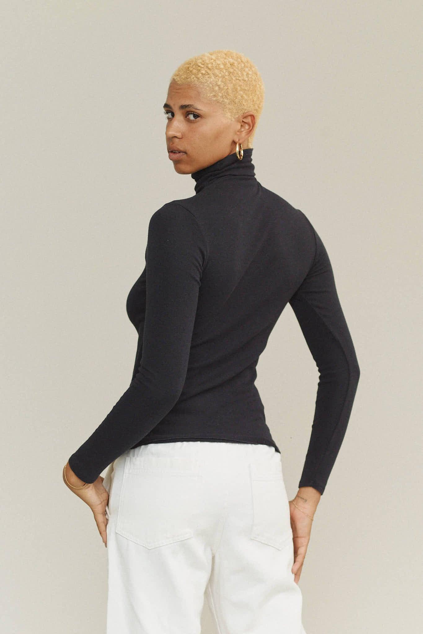 Whidbey Turtleneck Female Product Image
