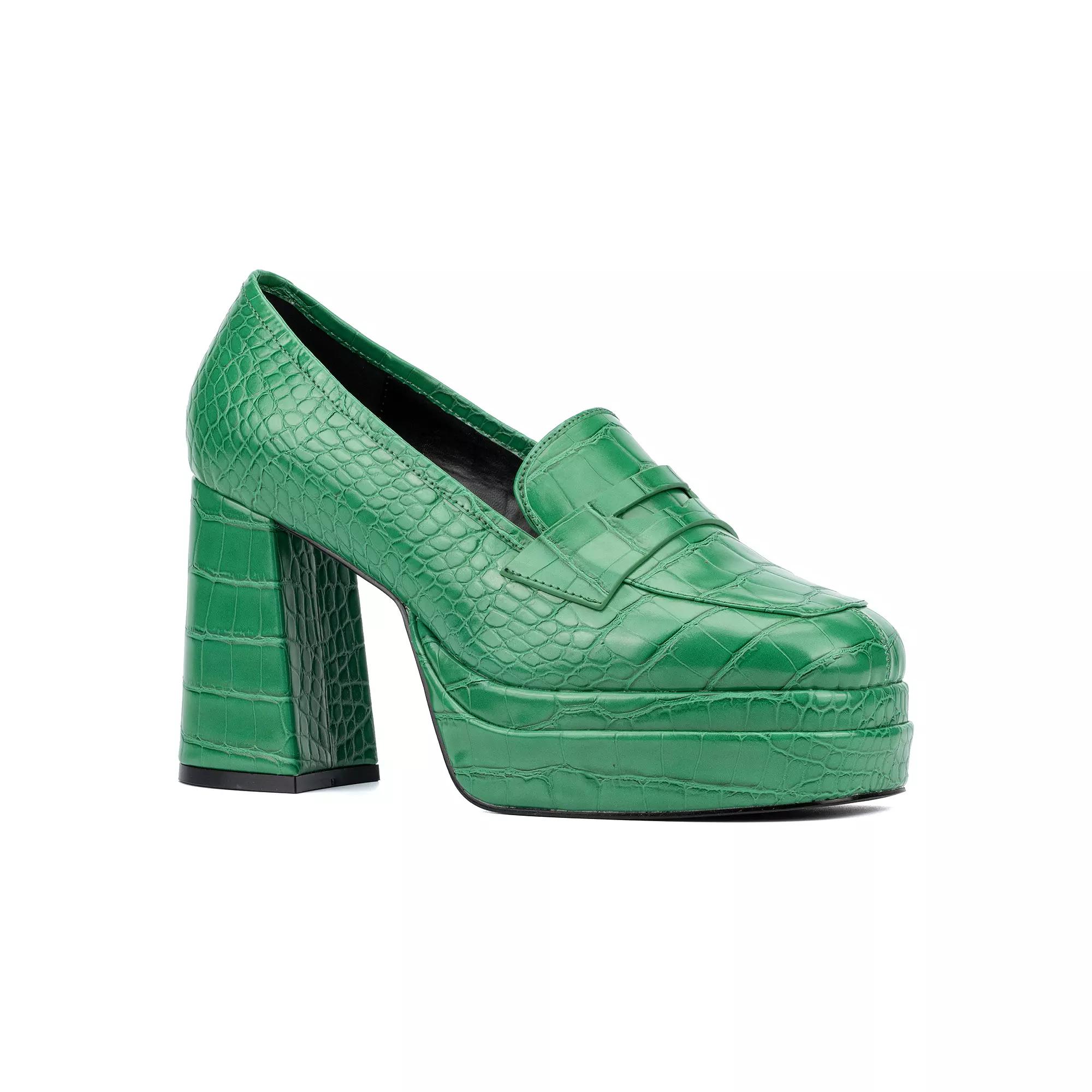 Fashion to Figure Madelyn Womens Wide Width Platform Loafers Product Image