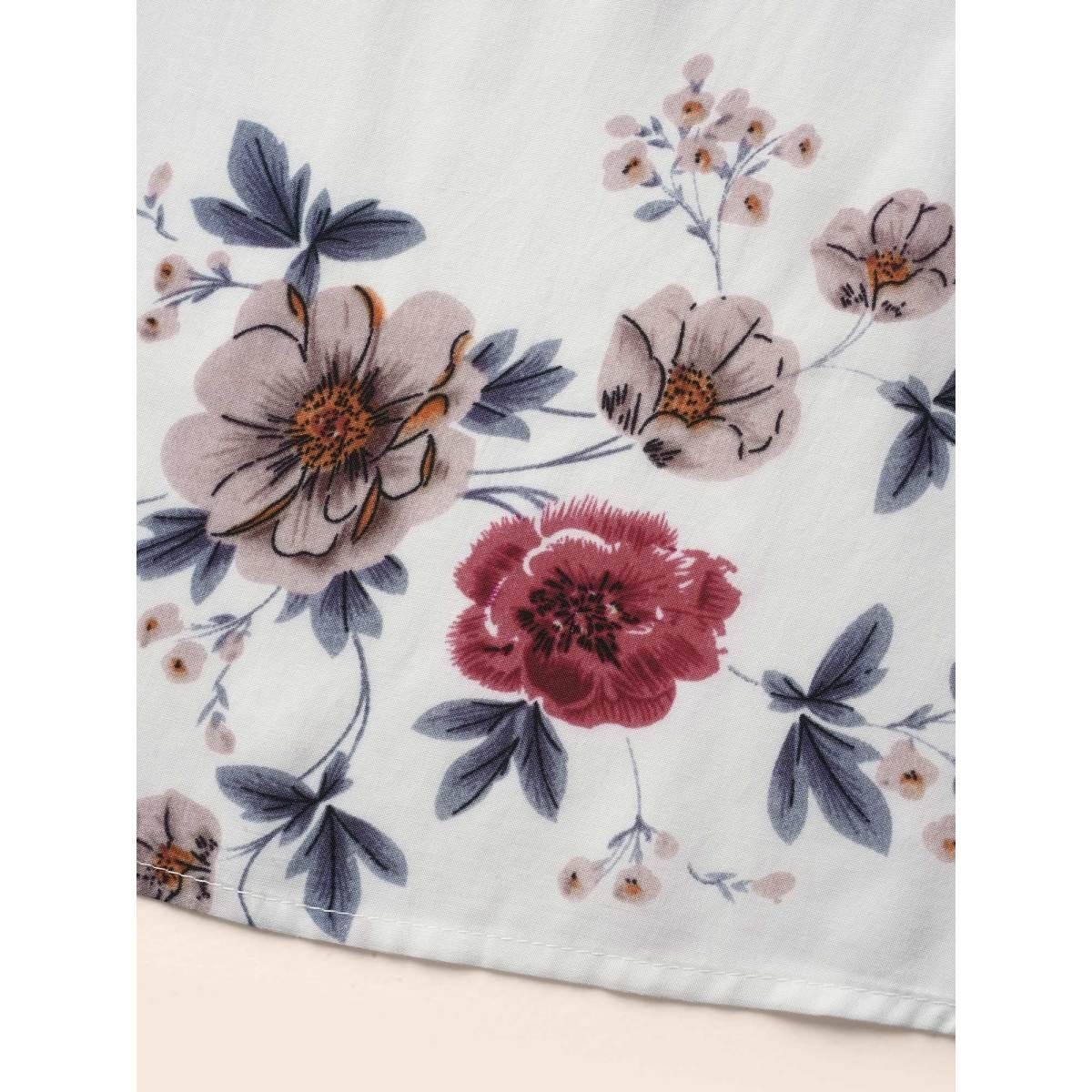 Plus Size White Floral Print Square Neck Gathered Puff Sleeve Blouse Women Elegant Short sleeve Heart neckline Dailywear Blouses BloomChic 12/L Product Image