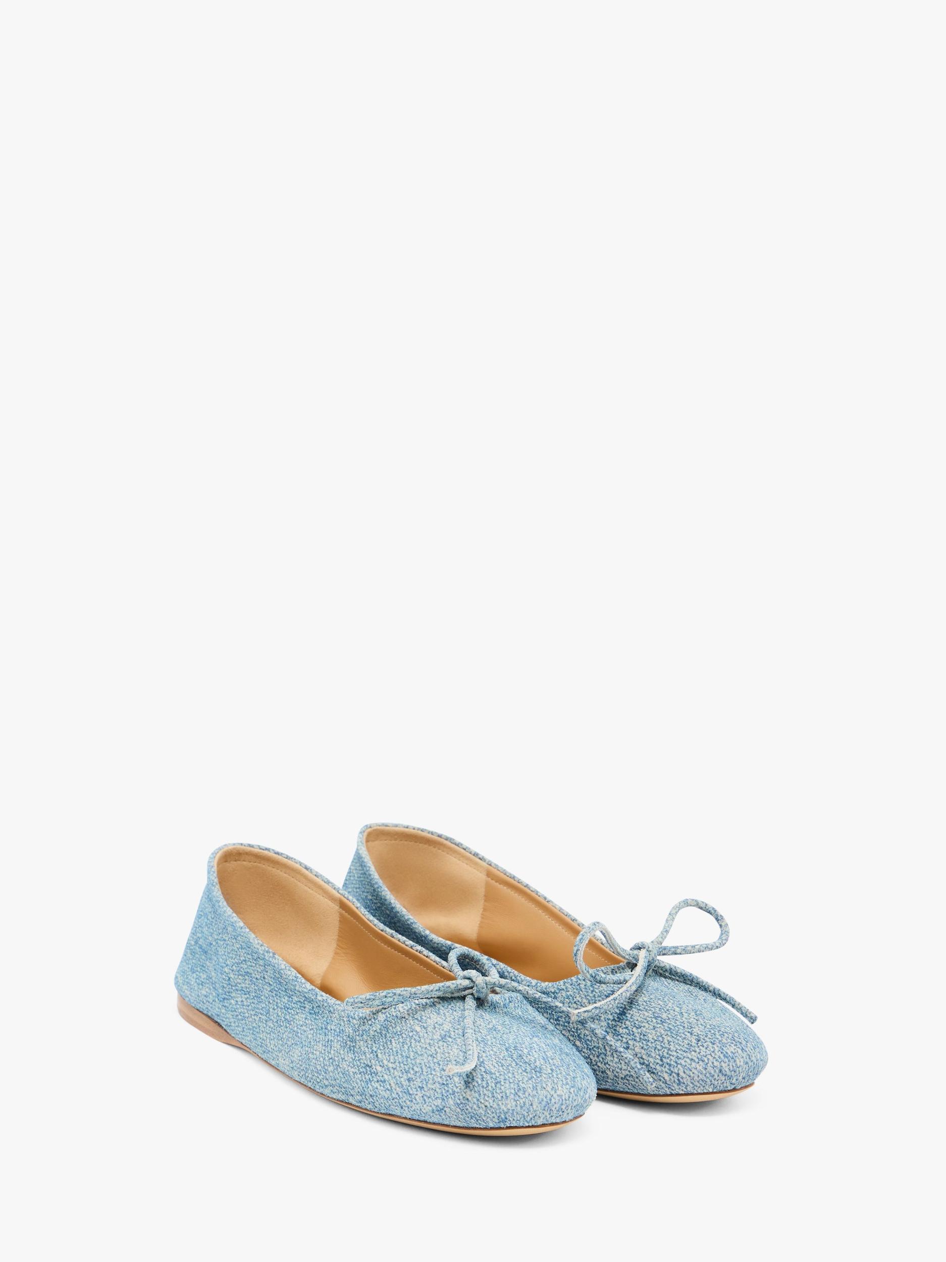 ROUND-TOE SUEDE BALLERINAS Product Image