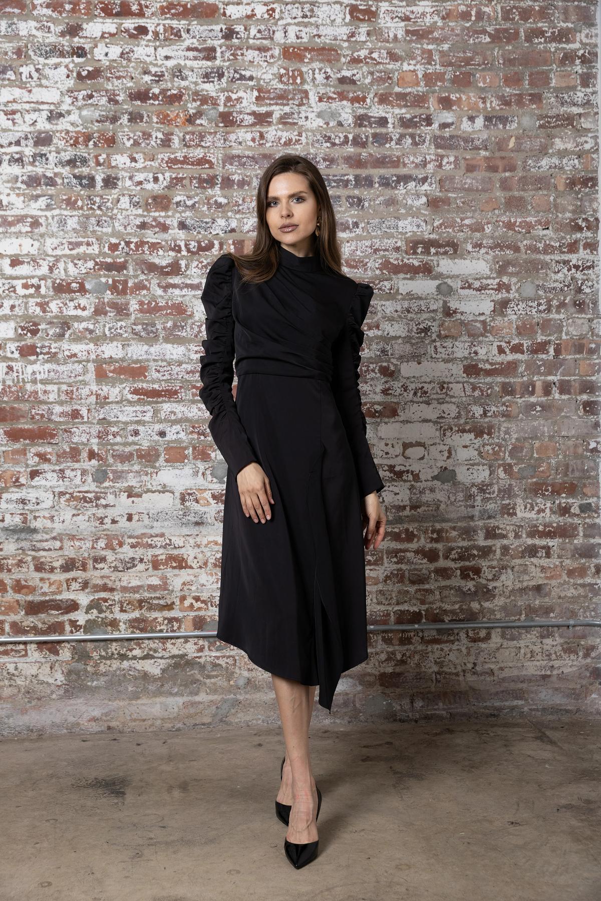 Heidi Black Dress Product Image