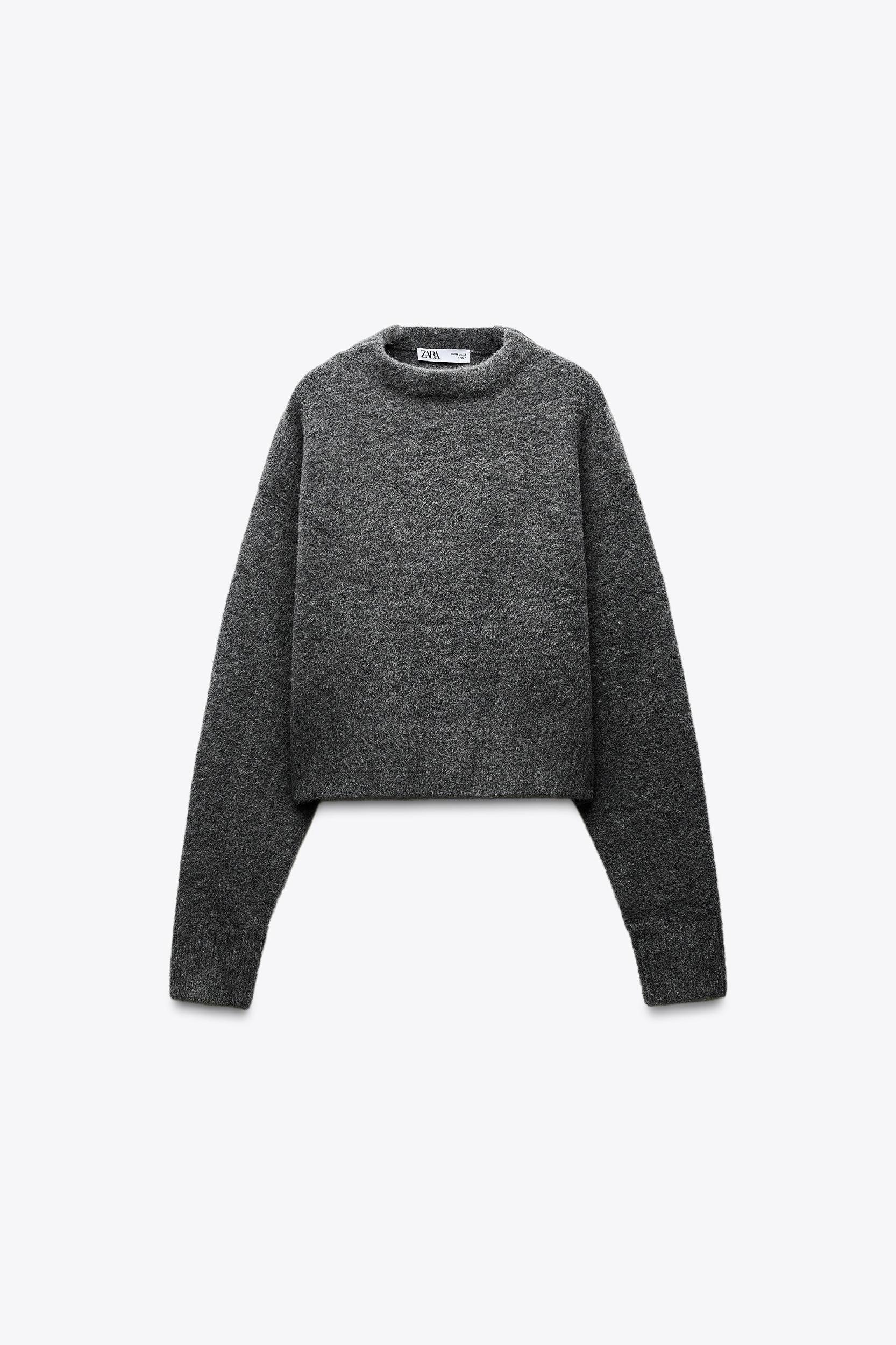 ROUND NECK KNIT SWEATER Product Image