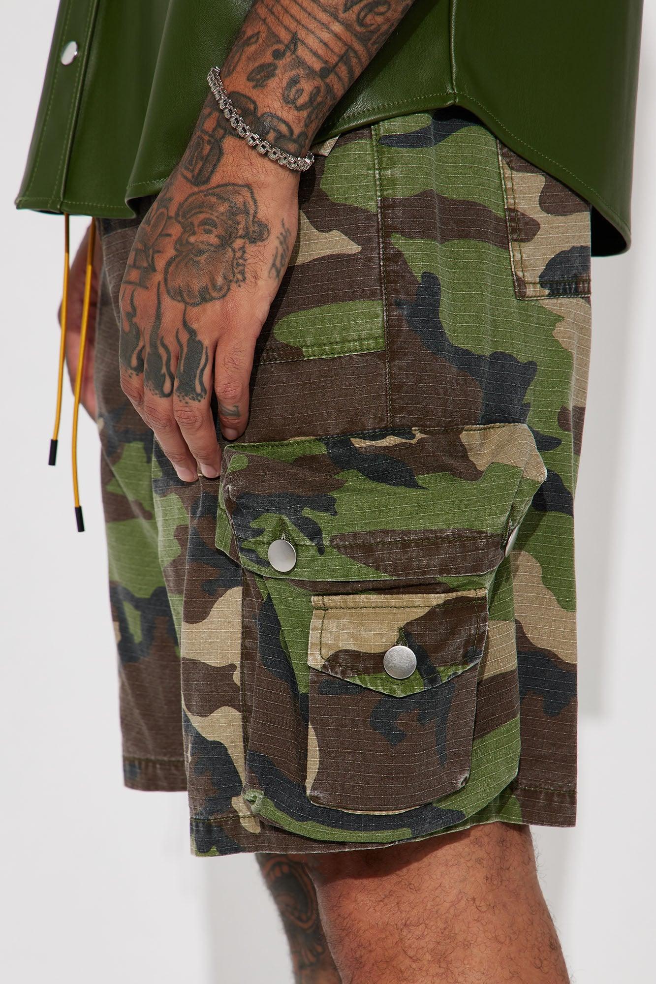 Games Calling Cargo Shorts - Camouflage Product Image