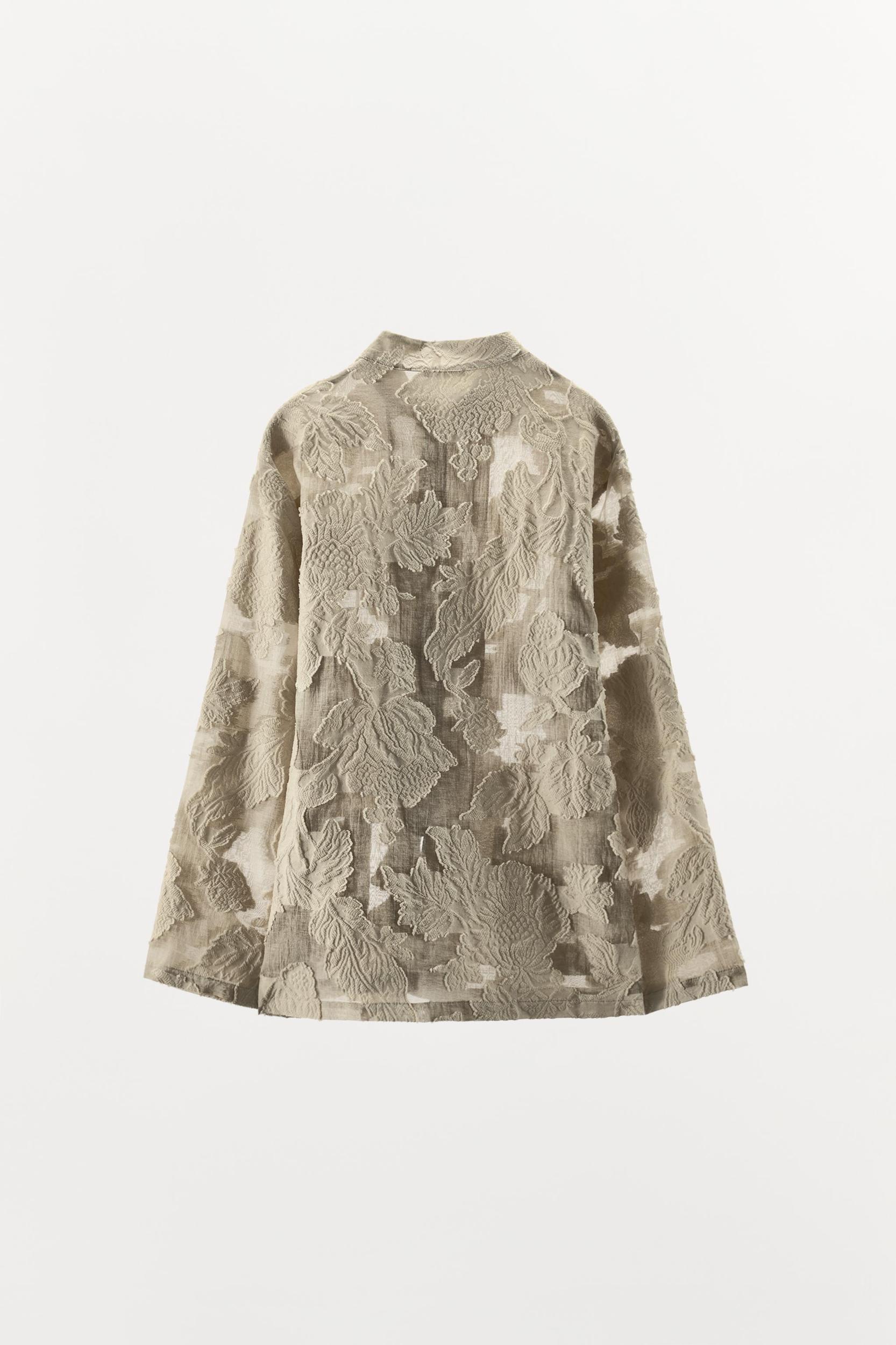 FLORAL JACQUARD KIMONO LIMITED EDITION Product Image