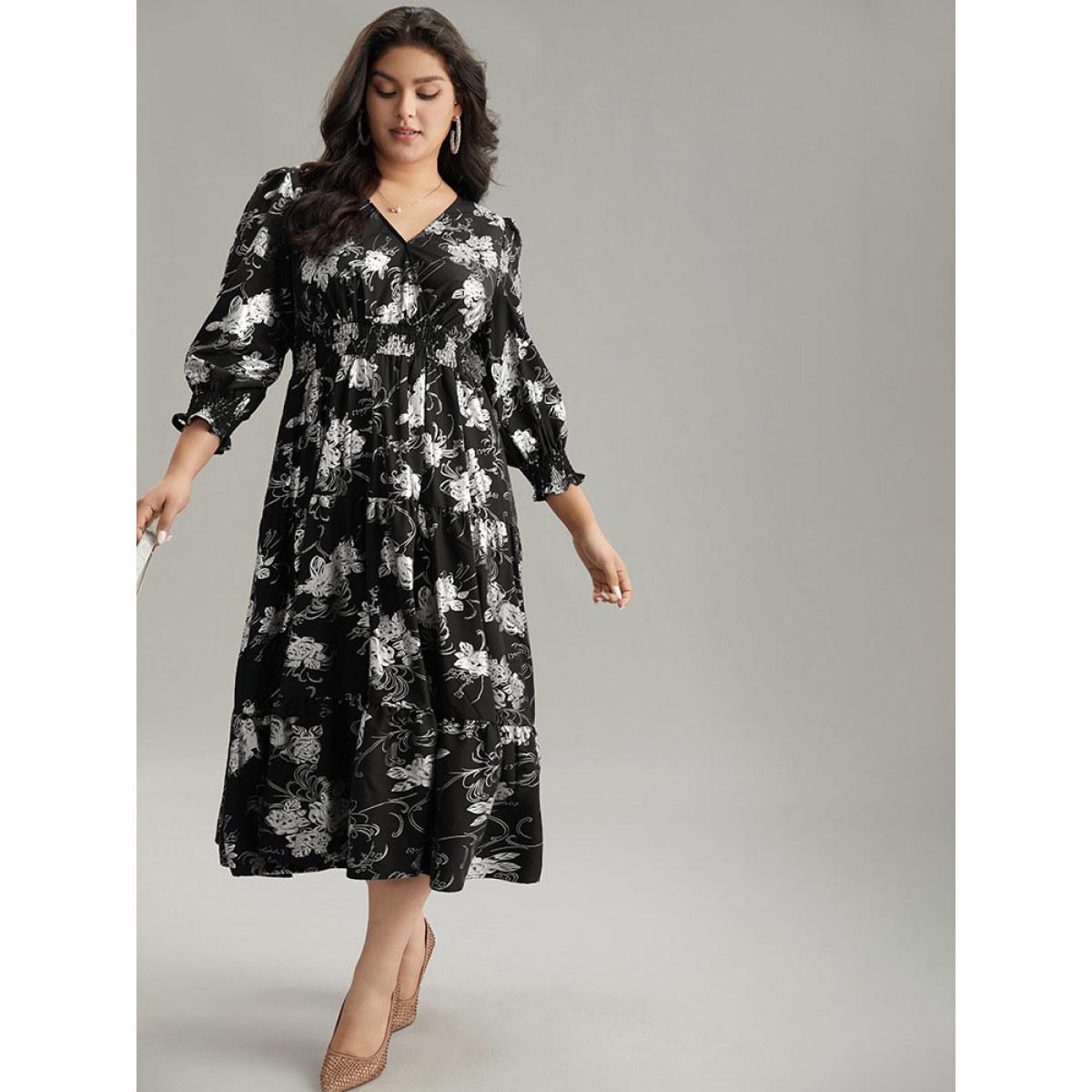 Plus Size Silhouette Floral Print Glitter Wrap Shirred Dress Black Women Elegant Wrap Overlap Collar Elbow-length sleeve Curvy Midi Dress BloomChic 30/6X Product Image
