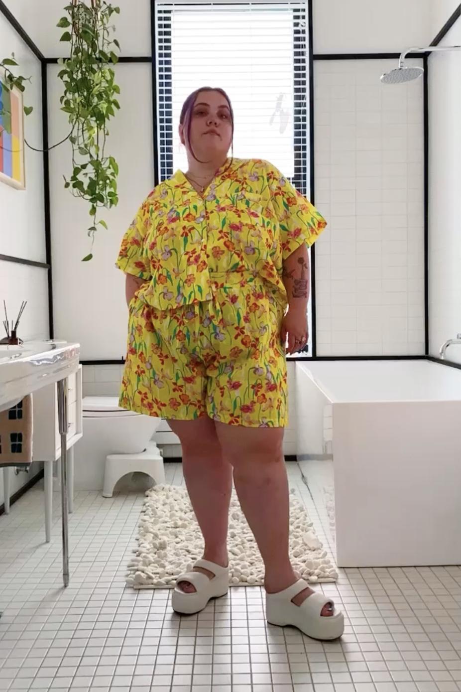 Short Lounge Set - Iris Product Image