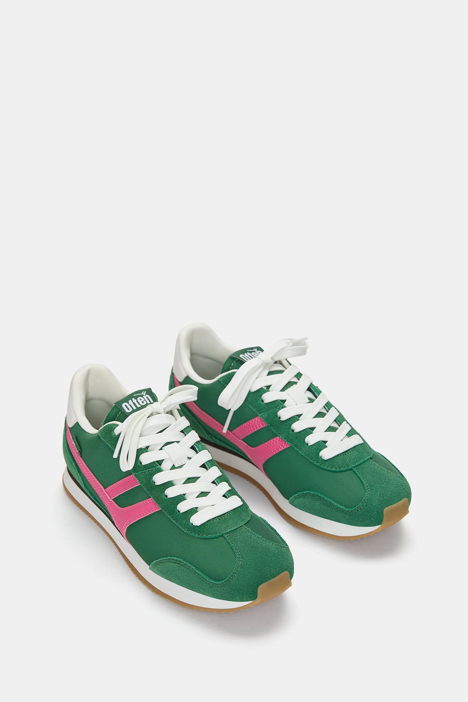 Retro sneakers Product Image