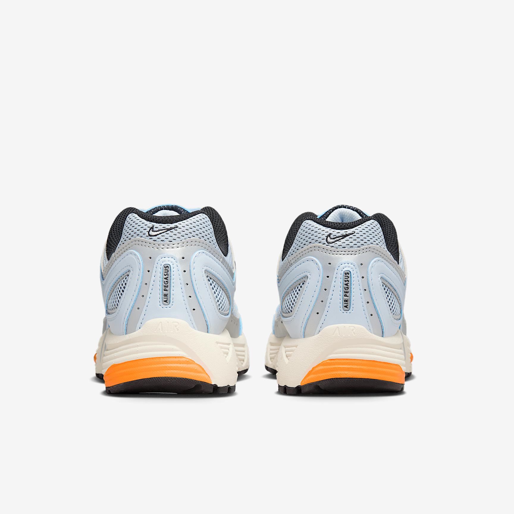 Nike Women's Air Pegasus 2005 Shoes Product Image