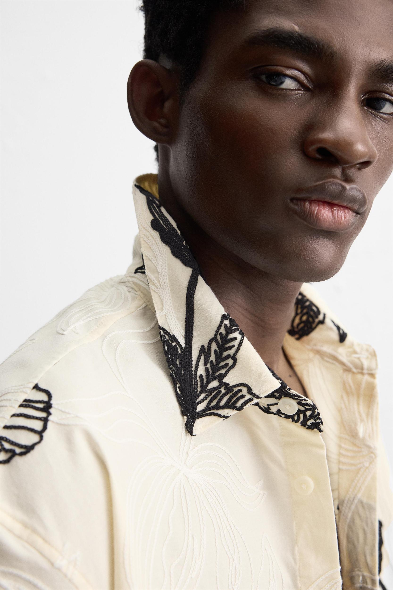 CONTRAST EMBROIDERY SHIRT Product Image