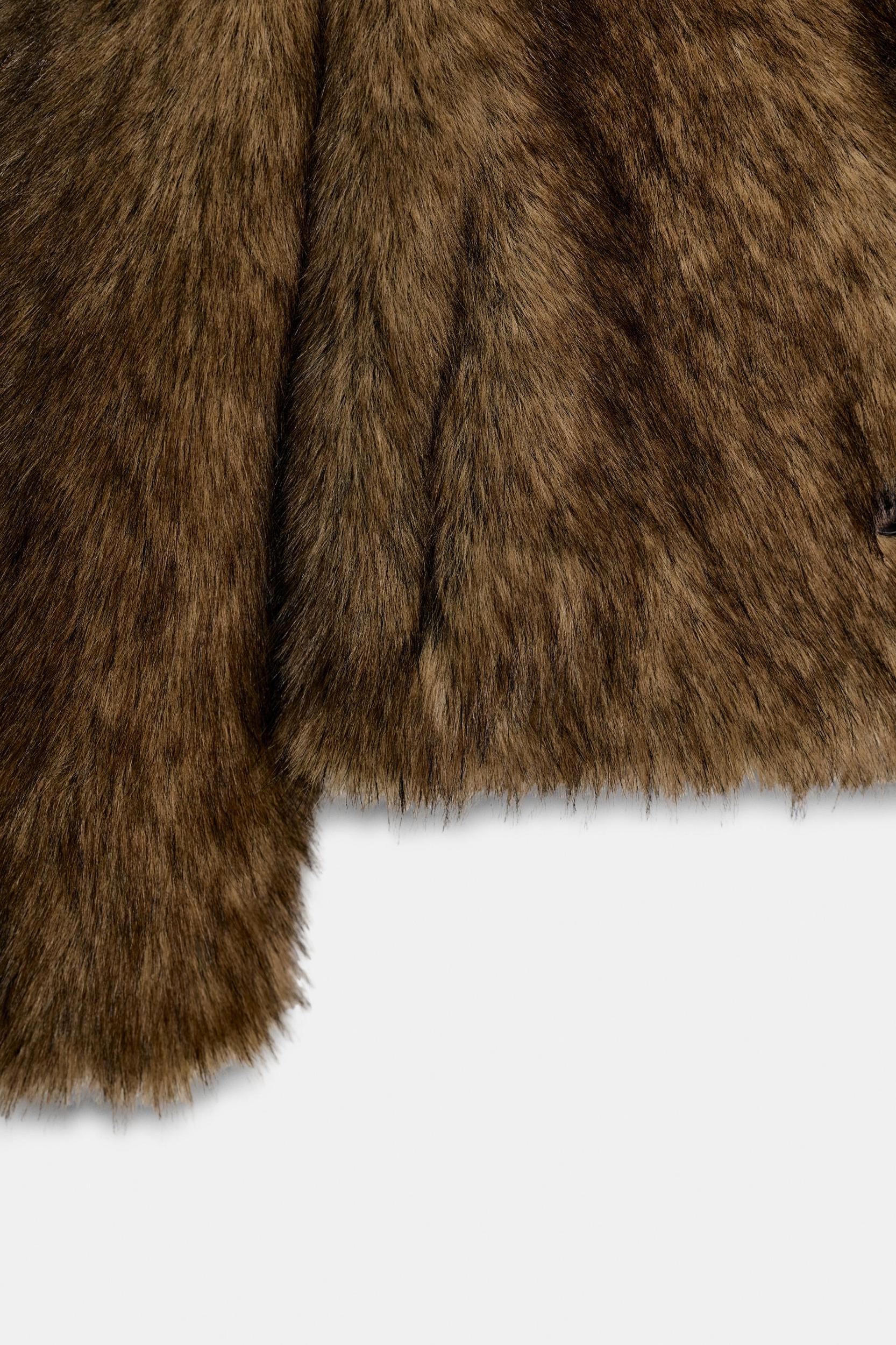 SHORT FAUX FUR COAT Product Image
