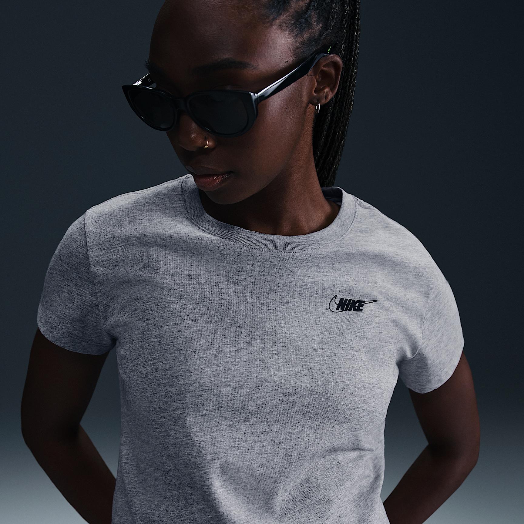 Womens Nike Sportswear Club Short-Sleeve Cropped Graphic T-Shirt | HF9456-063 Product Image