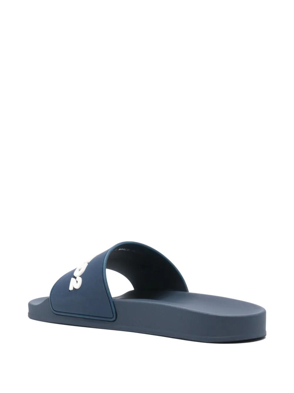 logo-embossed slides Product Image