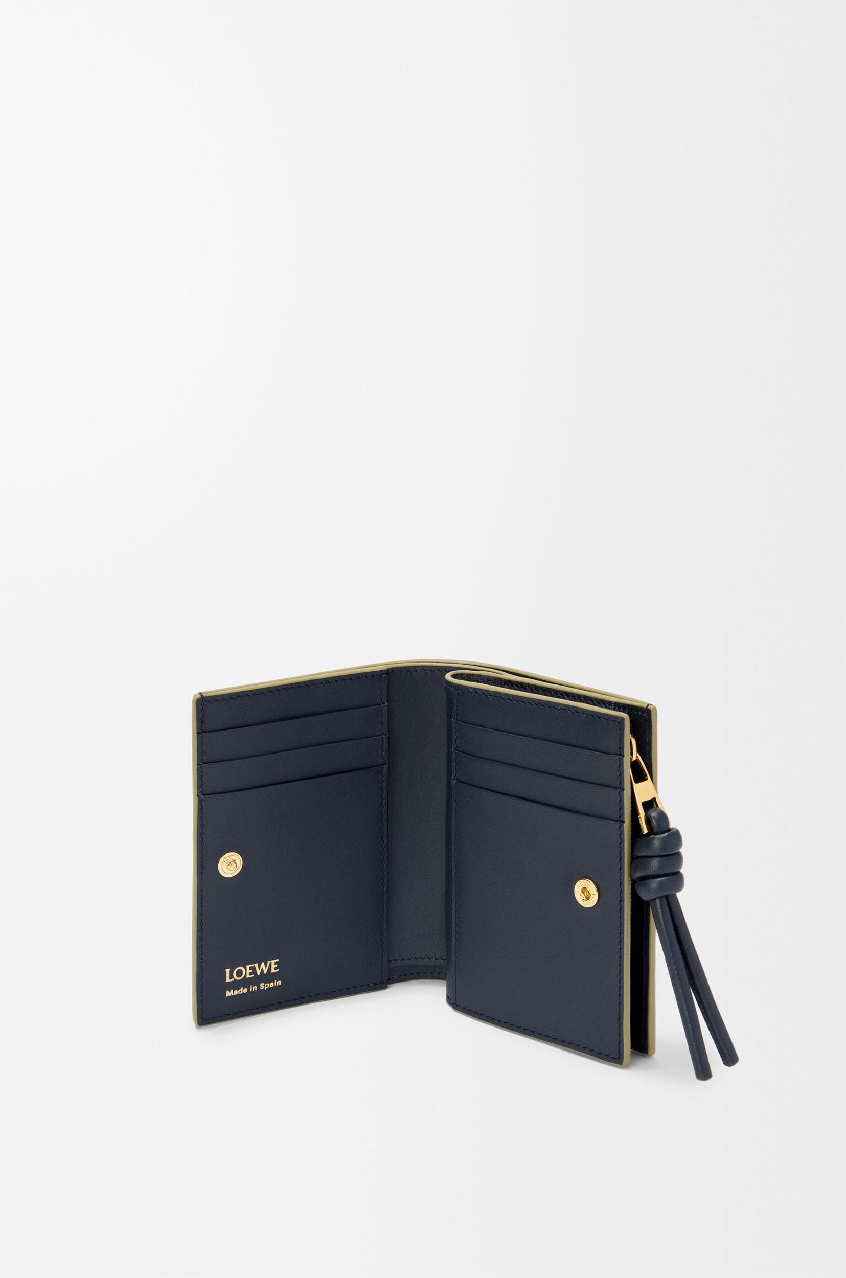 Knot compact wallet in shiny nappa calfskin Product Image