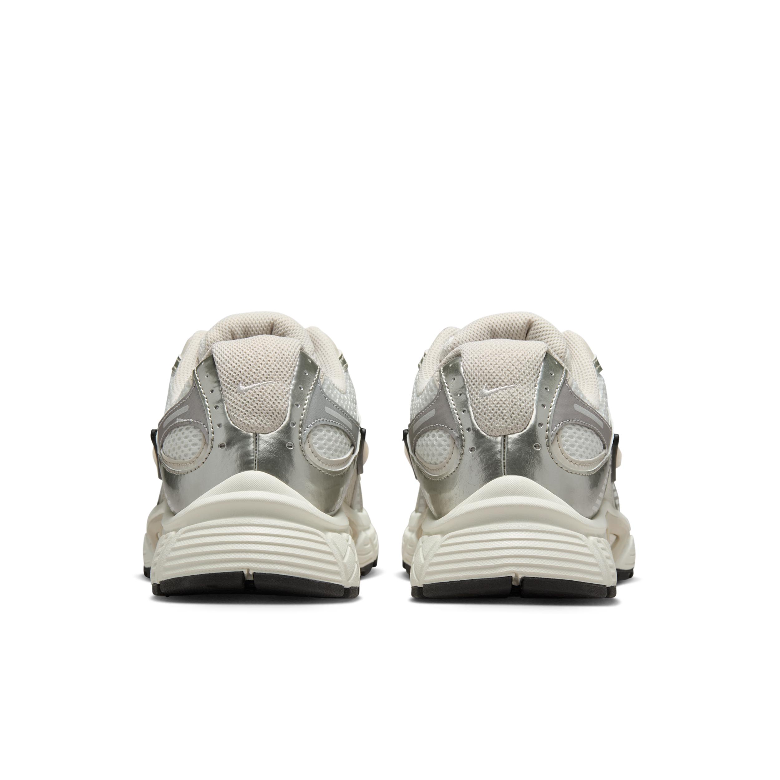Nike Womens V5 RNR Shoes with Reflective Accents | HQ7901-107 Product Image