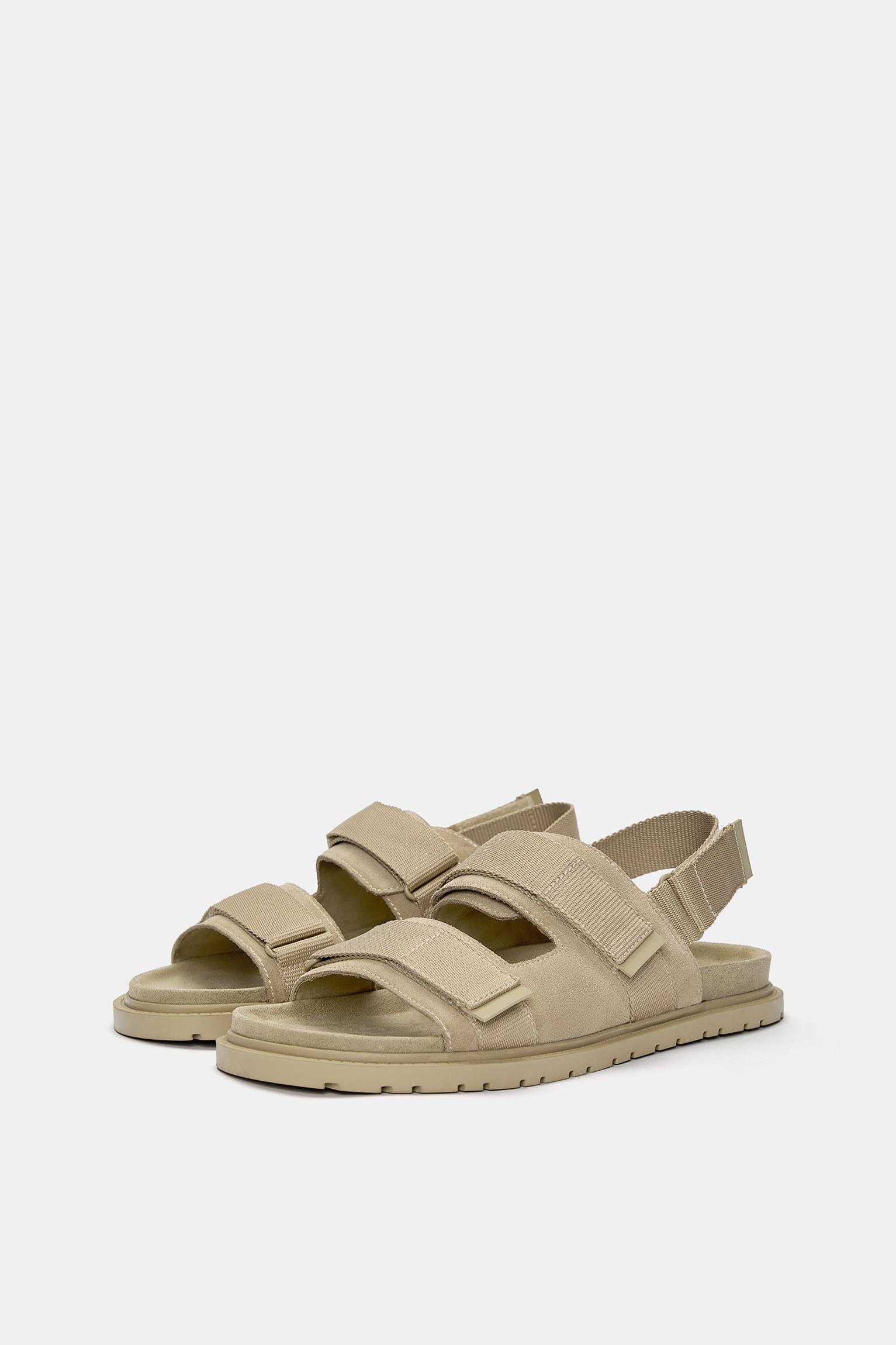 Leather strap sandals Product Image