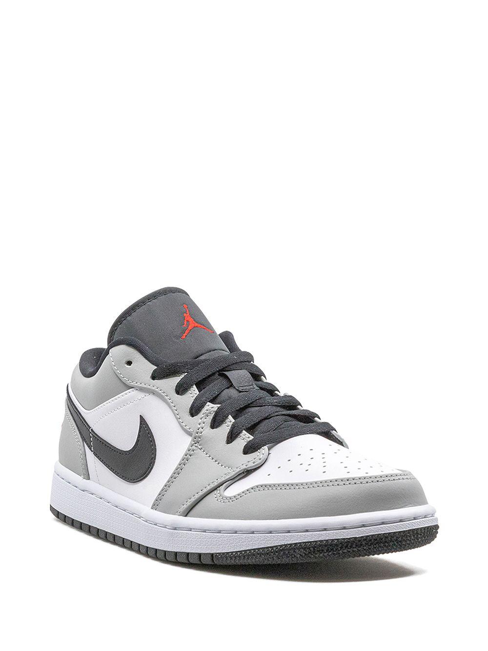 Air Jordan 1 Low "Light Smoke Grey" sneakers Product Image