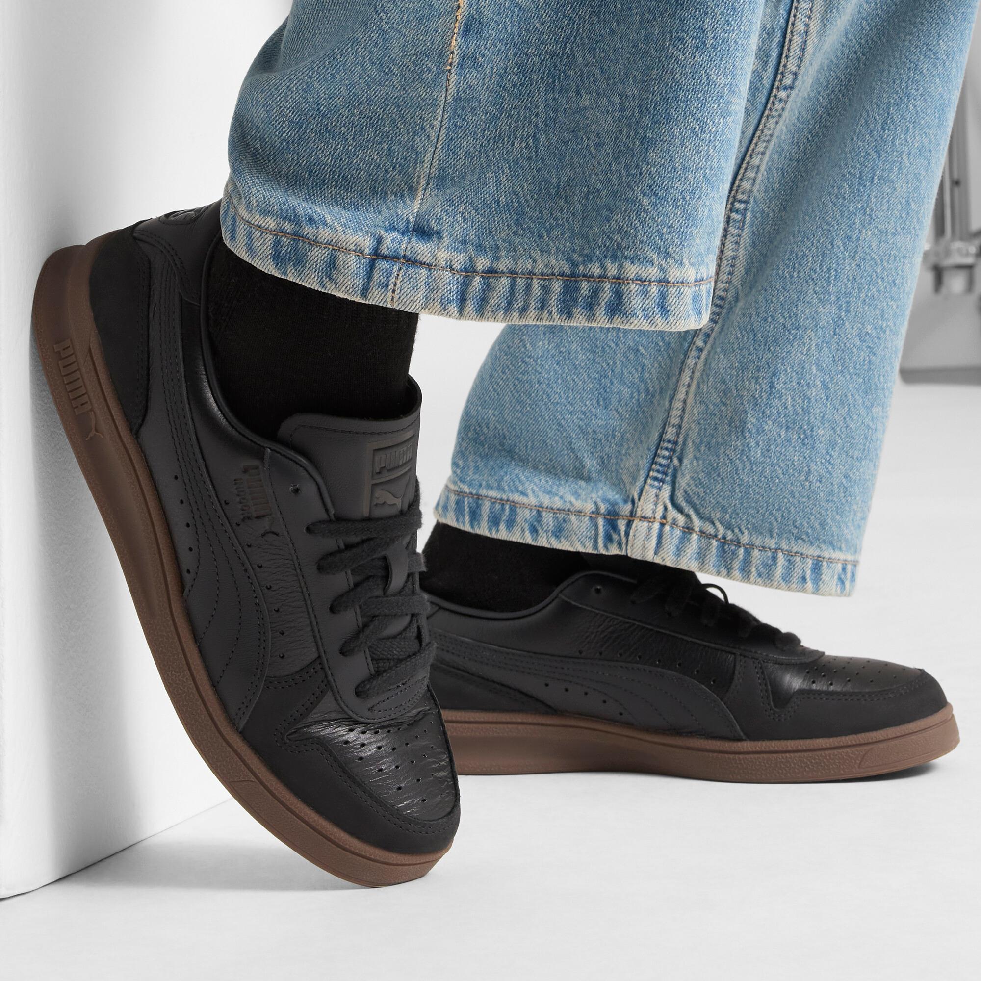 Indoor OG Men's Sneakers Product Image